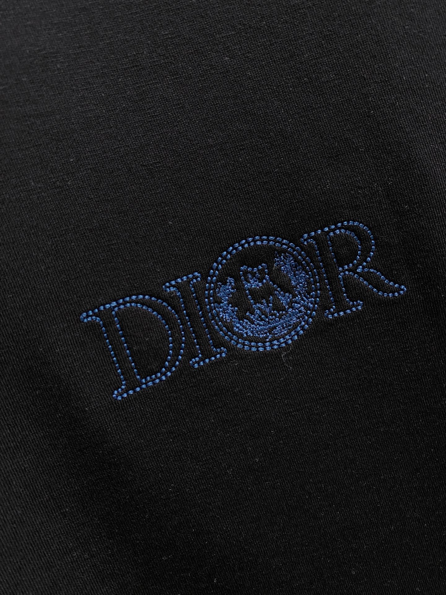 迪奥 短袖卫衣 2025 秋冬新款面料：丝光莫代尔棉颜色：黑色 白色尺码：M-4XL