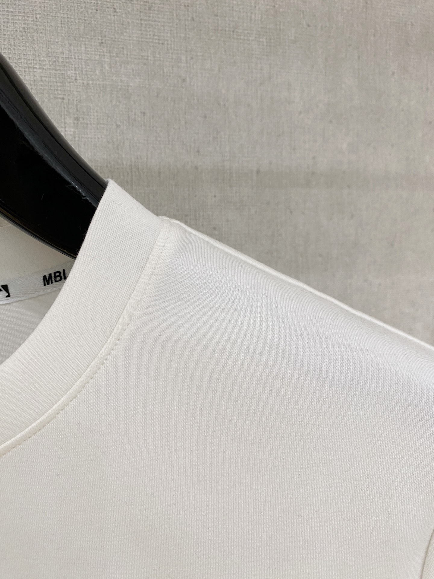 古驰 短袖卫衣 2025 秋冬新款面料：丝光莫代尔棉颜色：黑色 白色尺码：M-4XL