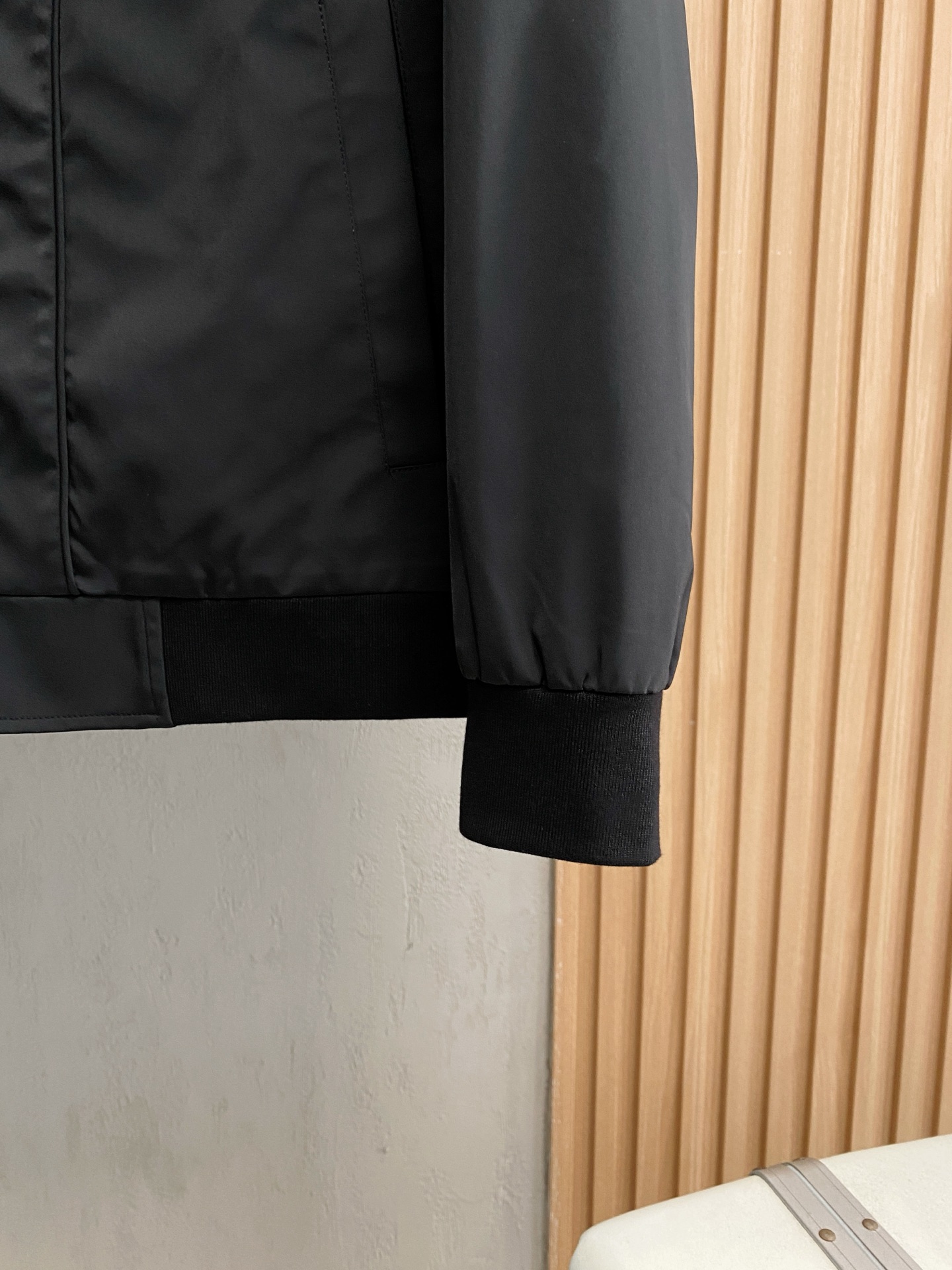 Burberry Men's Black Lightweight Jacket, Casual Style, All-Weather Comfort 8 i1756217036882 4429 0 5