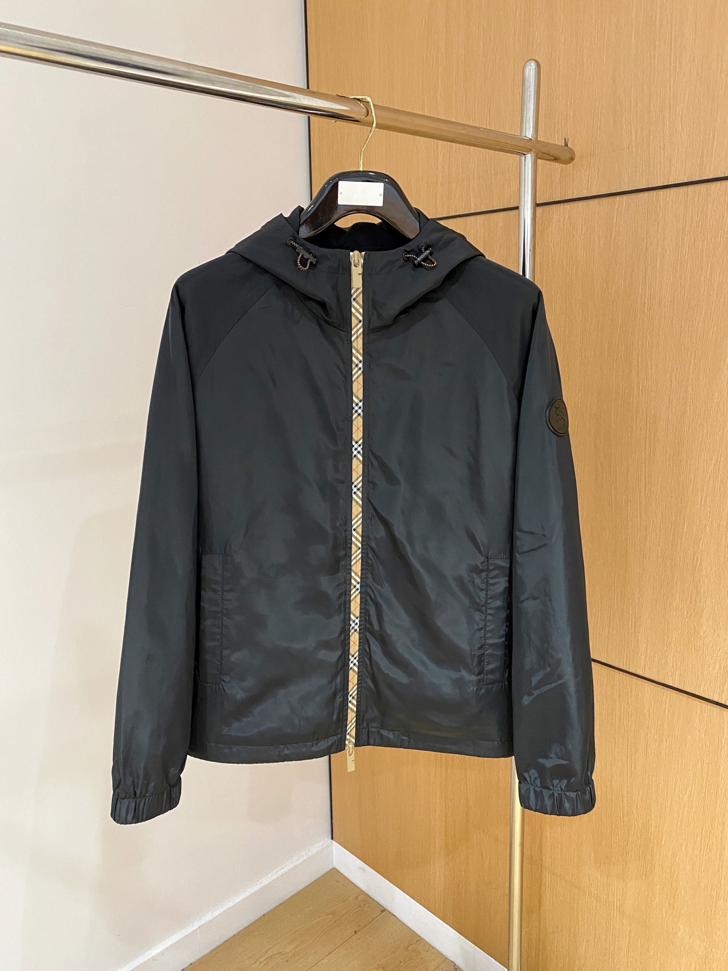 上新 巴宝莉官网同款，三标齐全！2025新款男士夹克外套，时尚休闲高端版本！专柜定制面料 透气舒适度高，
