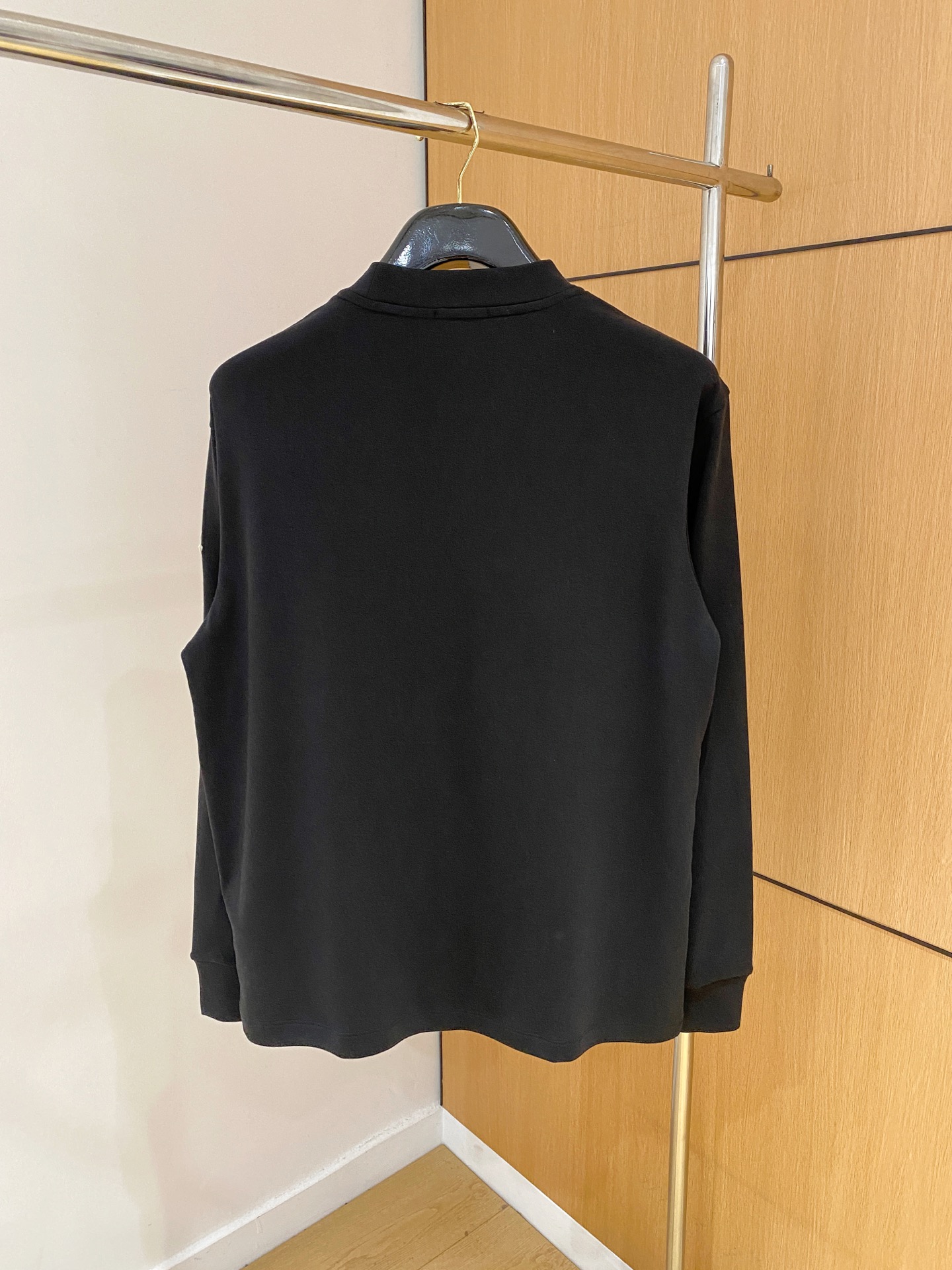 蒙家 2025秋冬男士最新的贸易订单打底衫，全品相！！采用logo图案刺绣设计！定制婴儿绒面料！上身舒适