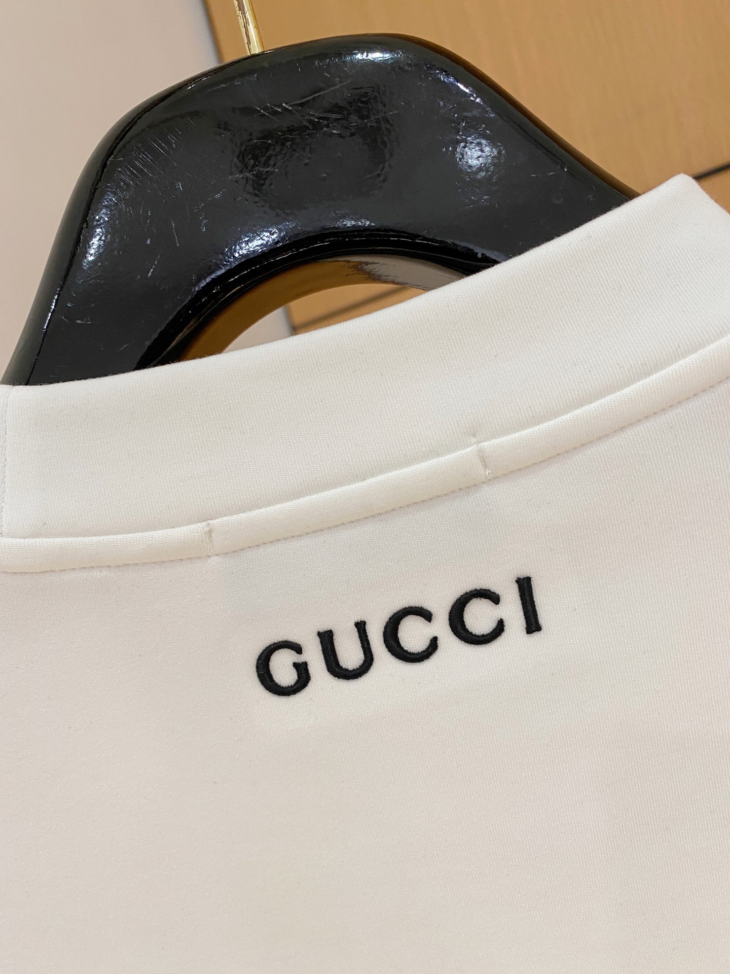 G家 2025秋冬男士最新的贸易订单打底衫，全品相！！采用logo图案刺绣设计！定制婴儿绒面料！上身舒适