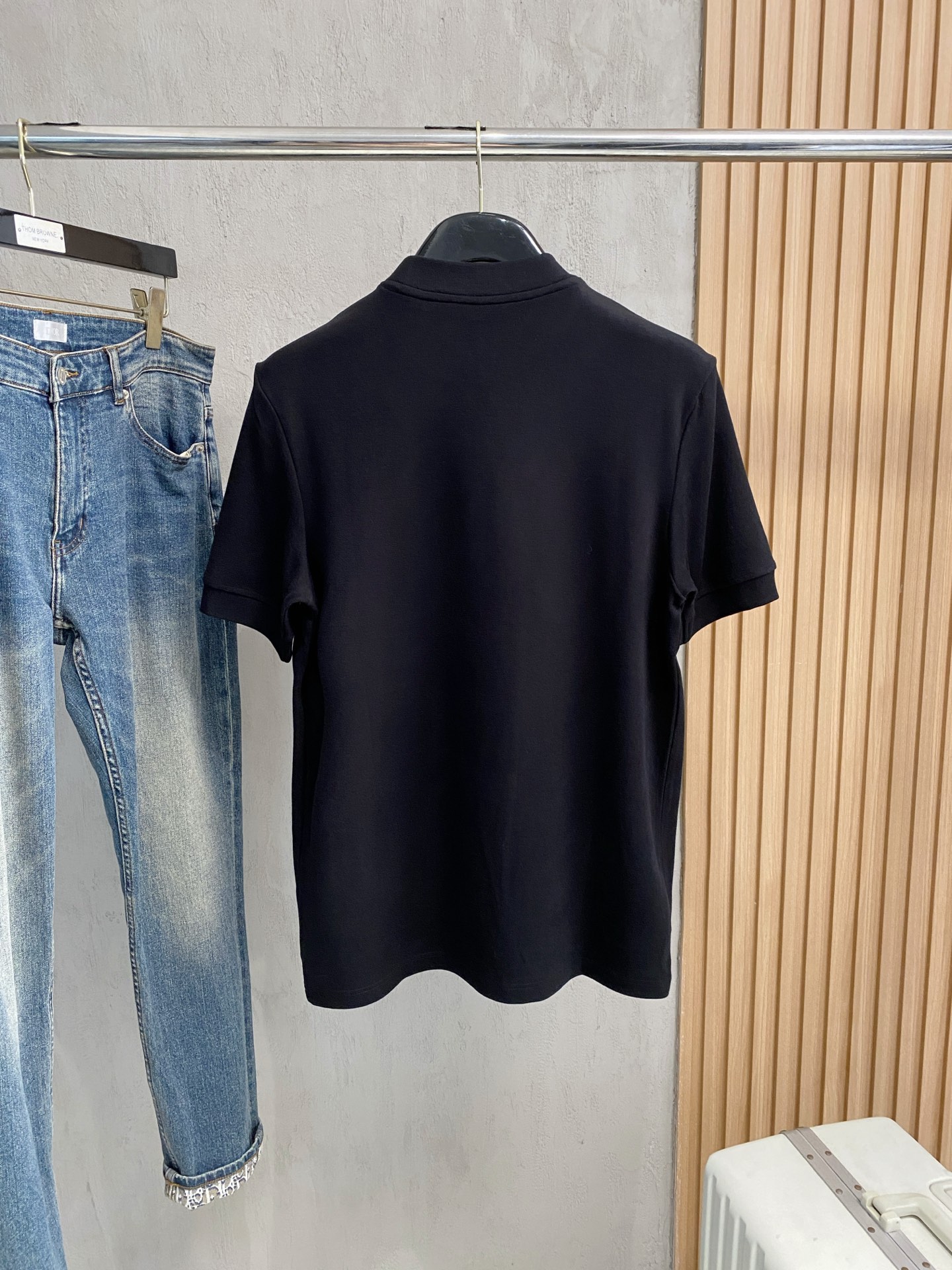 杰尼亚 25FW秋冬新款碳素磨绒毛平纹棉布圆领长Tee，男士胸前元素装饰圆领长袖T恤打底衫！贸易公司渠道