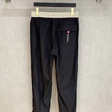 ❤️ 蒙口2025ss秋冬新品 男士精品休闲裤顶级面料休闲裤,最新款上身版型无敌正!绝对可以闭眼收的一 ❤️ 蒙口2025ss秋冬新品 男士精品休闲裤顶级面料休闲裤,最新款上身版型无敌正!绝对可以闭眼收的一