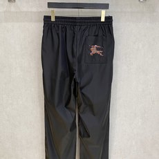 ❤️ 巴宝莉2025ss秋冬新品 男士精品休闲裤顶级面料休闲裤,最新款上身版型无敌正!绝对可以闭眼收的 ❤️ 巴宝莉2025ss秋冬新品 男士精品休闲裤顶级面料休闲裤,最新款上身版型无敌正!绝对可以闭眼收的