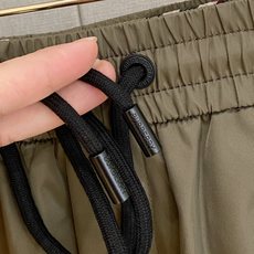 ❤️ 巴宝莉2025ss秋冬新品 男士精品休闲裤顶级面料休闲裤,最新款上身版型无敌正!绝对可以闭眼收的 ❤️ 巴宝莉2025ss秋冬新品 男士精品休闲裤顶级面料休闲裤,最新款上身版型无敌正!绝对可以闭眼收的