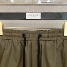 ❤️ 巴宝莉2025ss秋冬新品 男士精品休闲裤顶级面料休闲裤,最新款上身版型无敌正!绝对可以闭眼收的 ❤️ 巴宝莉2025ss秋冬新品 男士精品休闲裤顶级面料休闲裤,最新款上身版型无敌正!绝对可以闭眼收的