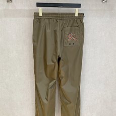 ❤️ 巴宝莉2025ss秋冬新品 男士精品休闲裤顶级面料休闲裤,最新款上身版型无敌正!绝对可以闭眼收的 ❤️ 巴宝莉2025ss秋冬新品 男士精品休闲裤顶级面料休闲裤,最新款上身版型无敌正!绝对可以闭眼收的