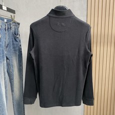 LFW秋冬新款碳素磨绒毛平纹棉布圆领长Tee,男士胸前元素装饰圆领长袖T恤打底衫!贸易公司渠道稀出,领先 LFW秋冬新款碳素磨绒毛平纹棉布圆领长Tee,男士胸前元素装饰圆领长袖T恤打底衫!贸易公司渠道稀出,领先