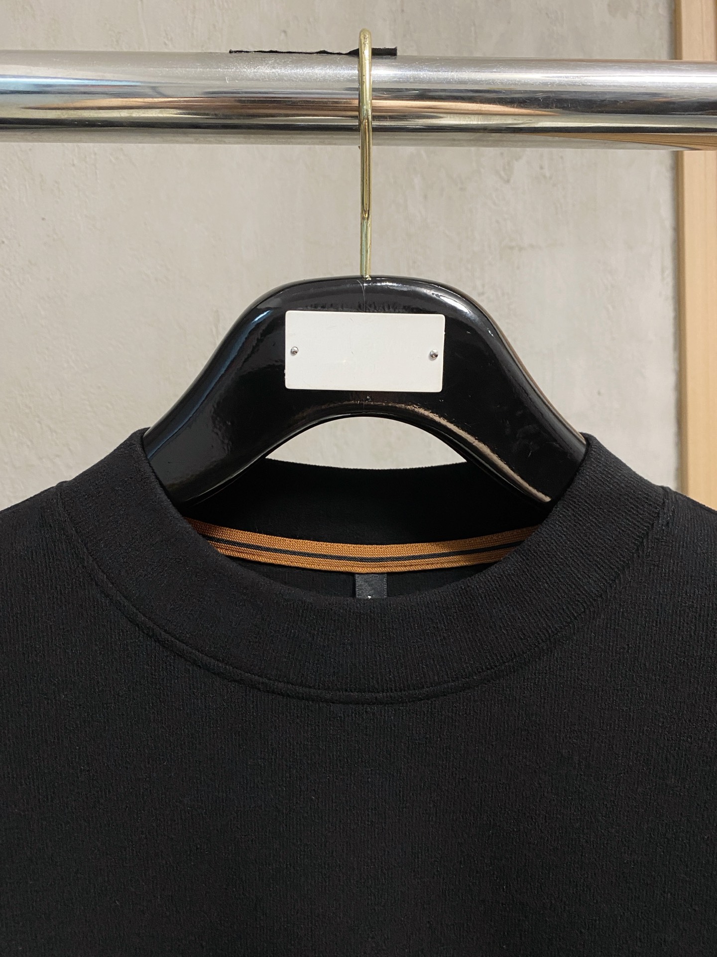 杰尼亚 杰尼亚 25FW秋冬新款碳素磨绒毛平纹棉布圆领长Tee，男士胸前元素装饰圆领长袖T恤打底衫！贸易