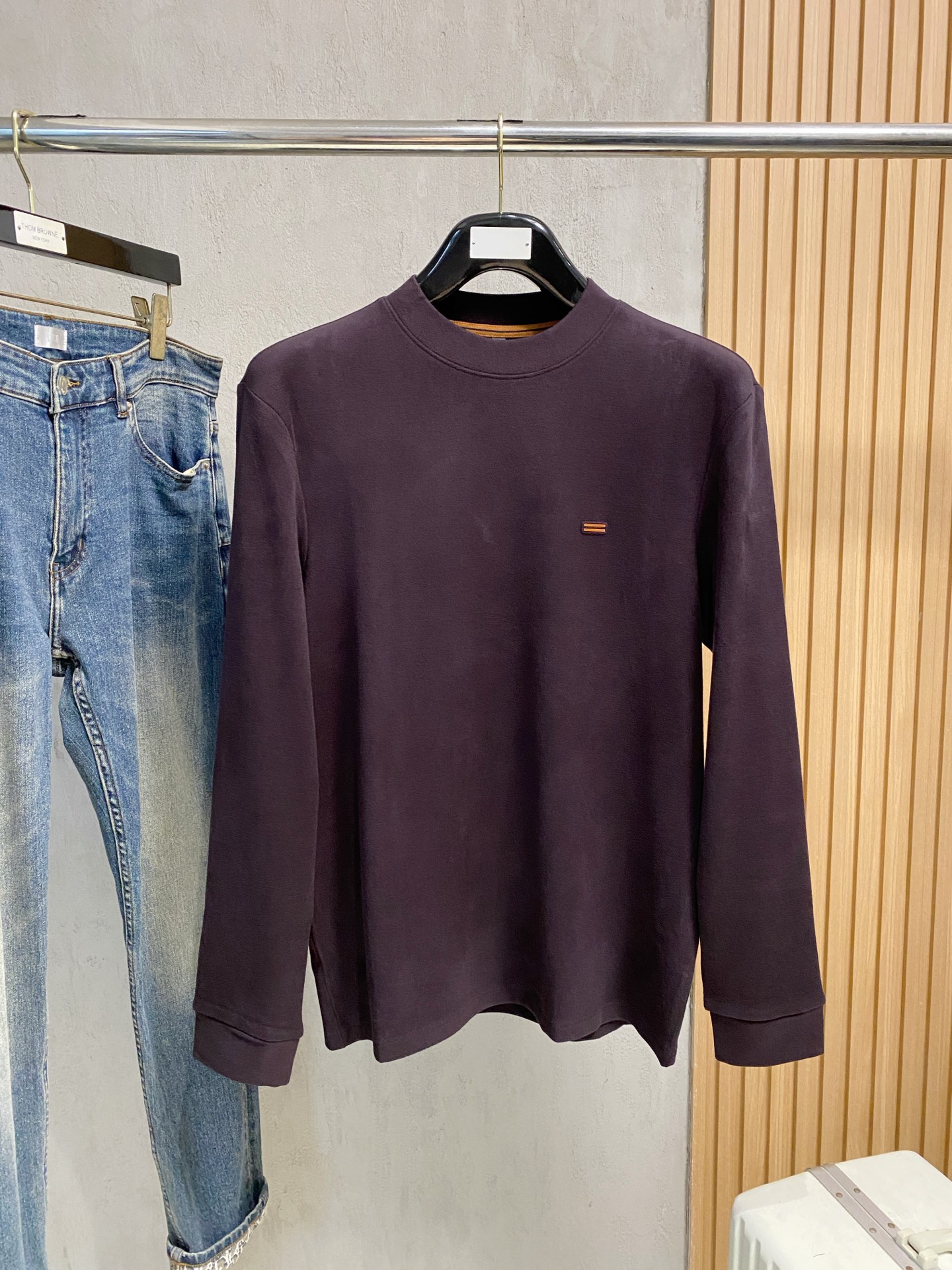 杰尼亚 杰尼亚 25FW秋冬新款碳素磨绒毛平纹棉布圆领长Tee，男士胸前元素装饰圆领长袖T恤打底衫！贸易