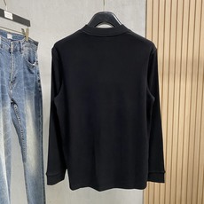 Lv 25FW秋冬新款碳素磨绒毛平纹棉布圆领长Tee,男士胸前元素装饰圆领长袖T恤打底衫!贸易公司渠道稀 Lv 25FW秋冬新款碳素磨绒毛平纹棉布圆领长Tee,男士胸前元素装饰圆领长袖T恤打底衫!贸易公司渠道稀