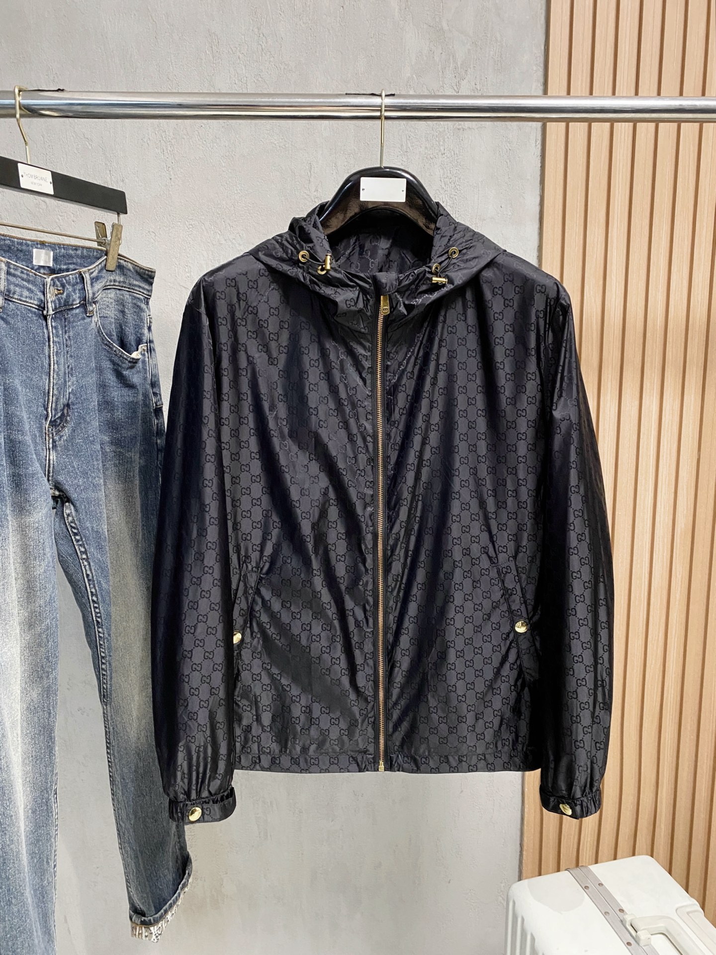 Gucci Men's Black Jacquard Windbreaker Hooded Jacket Lightweight Coat 2 i1756833237000 9751 0 1