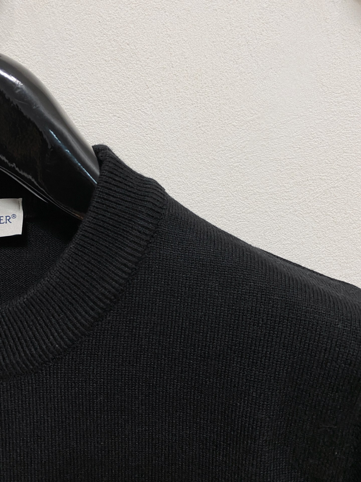 🌾 蒙口 2025新款 羊毛混纺 圆领 长袖 毛衣 羊毛衫 打底衫，高端版本！专柜定制面料 透气舒适度高