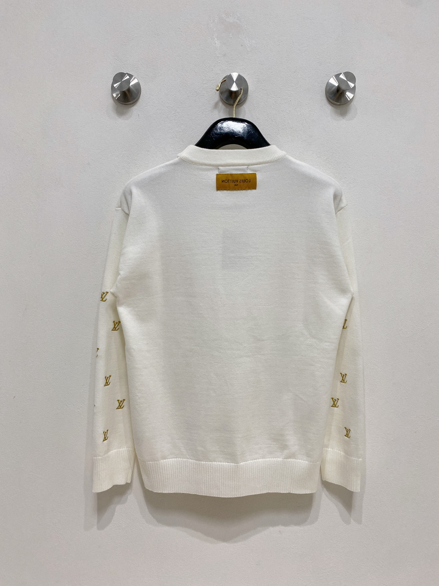 🌾 LV 2025新款 羊毛混纺 圆领 长袖 毛衣 羊毛衫 打底衫，高端版本！专柜定制面料 透气舒适度高