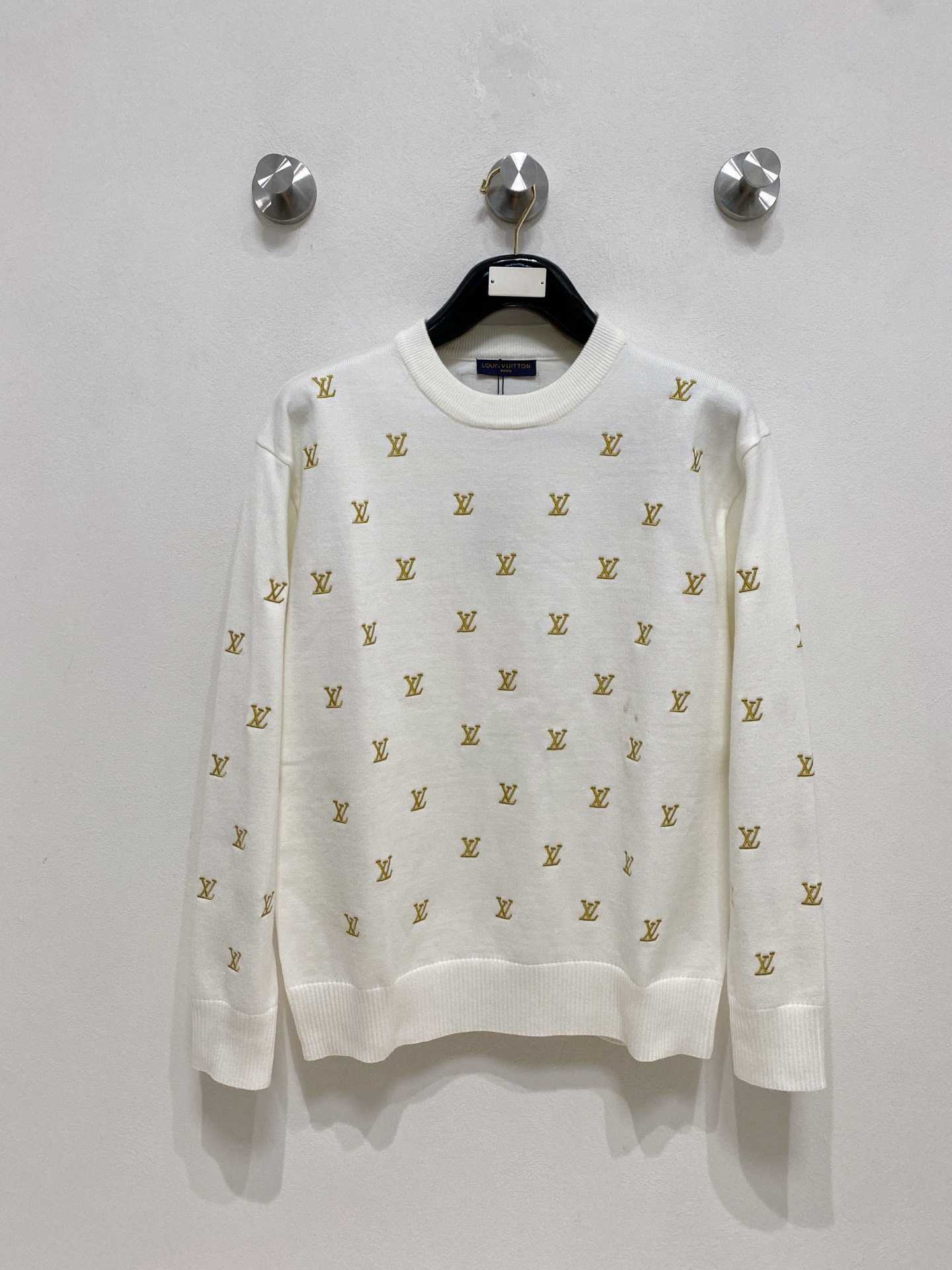 🌾 LV 2025新款 羊毛混纺 圆领 长袖 毛衣 羊毛衫 打底衫，高端版本！专柜定制面料 透气舒适度高