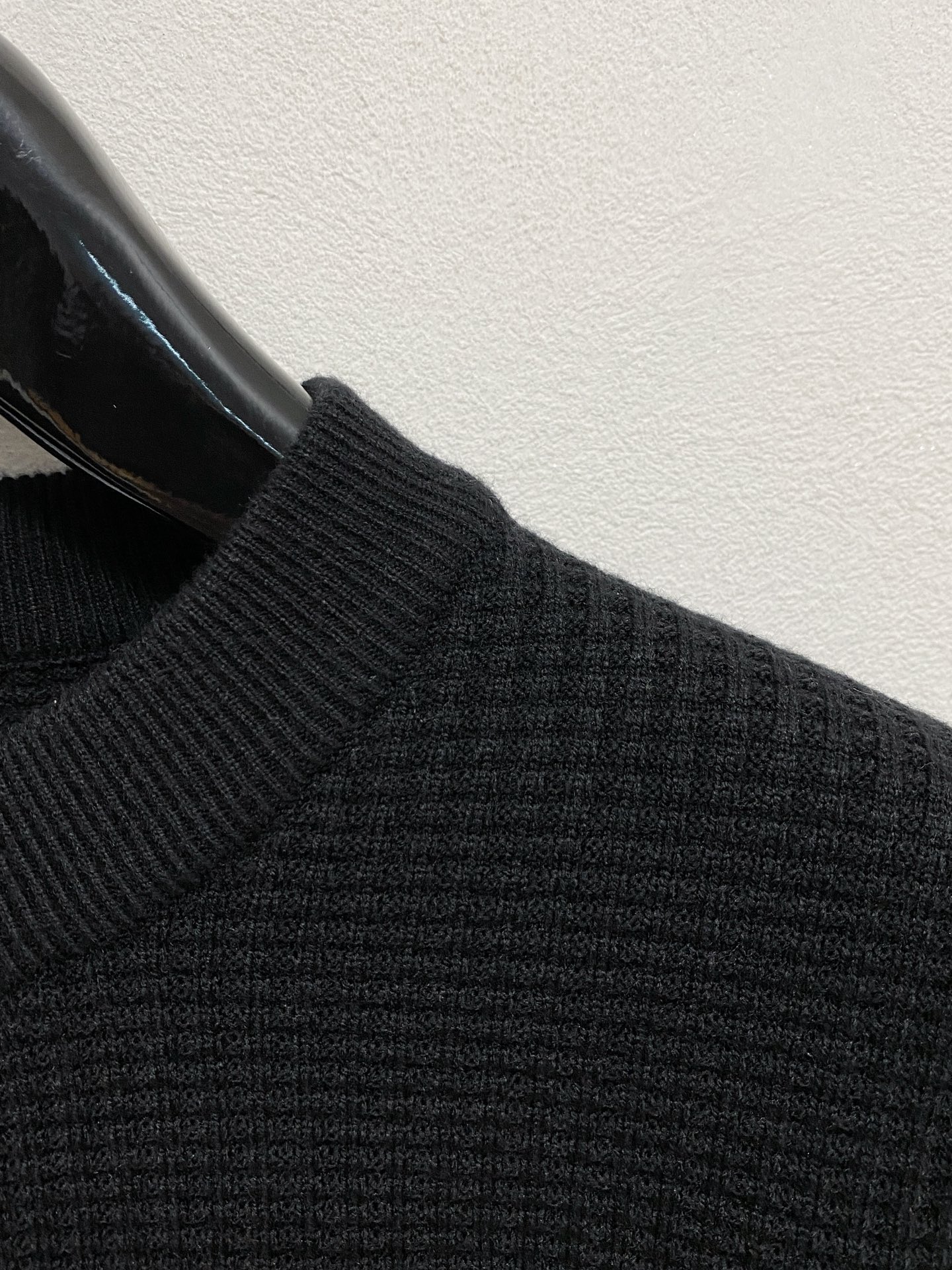 🌾 TB 2025新款 羊毛混纺 圆领 长袖 毛衣 羊毛衫 打底衫，高端版本！专柜定制面料 透气舒适度高