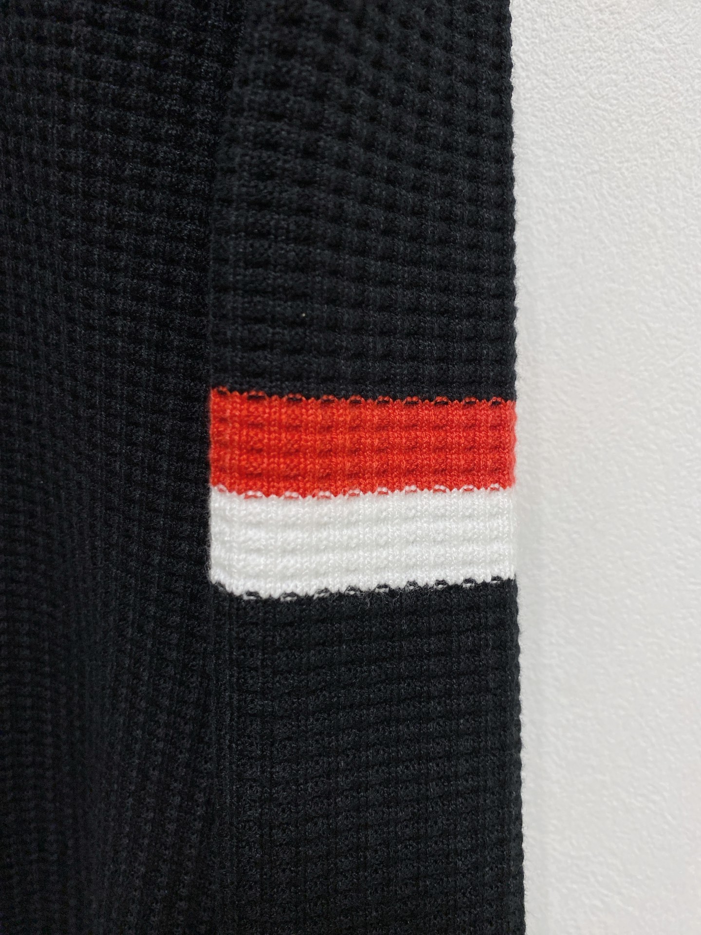 🌾 TB 2025新款 羊毛混纺 圆领 长袖 毛衣 羊毛衫 打底衫，高端版本！专柜定制面料 透气舒适度高