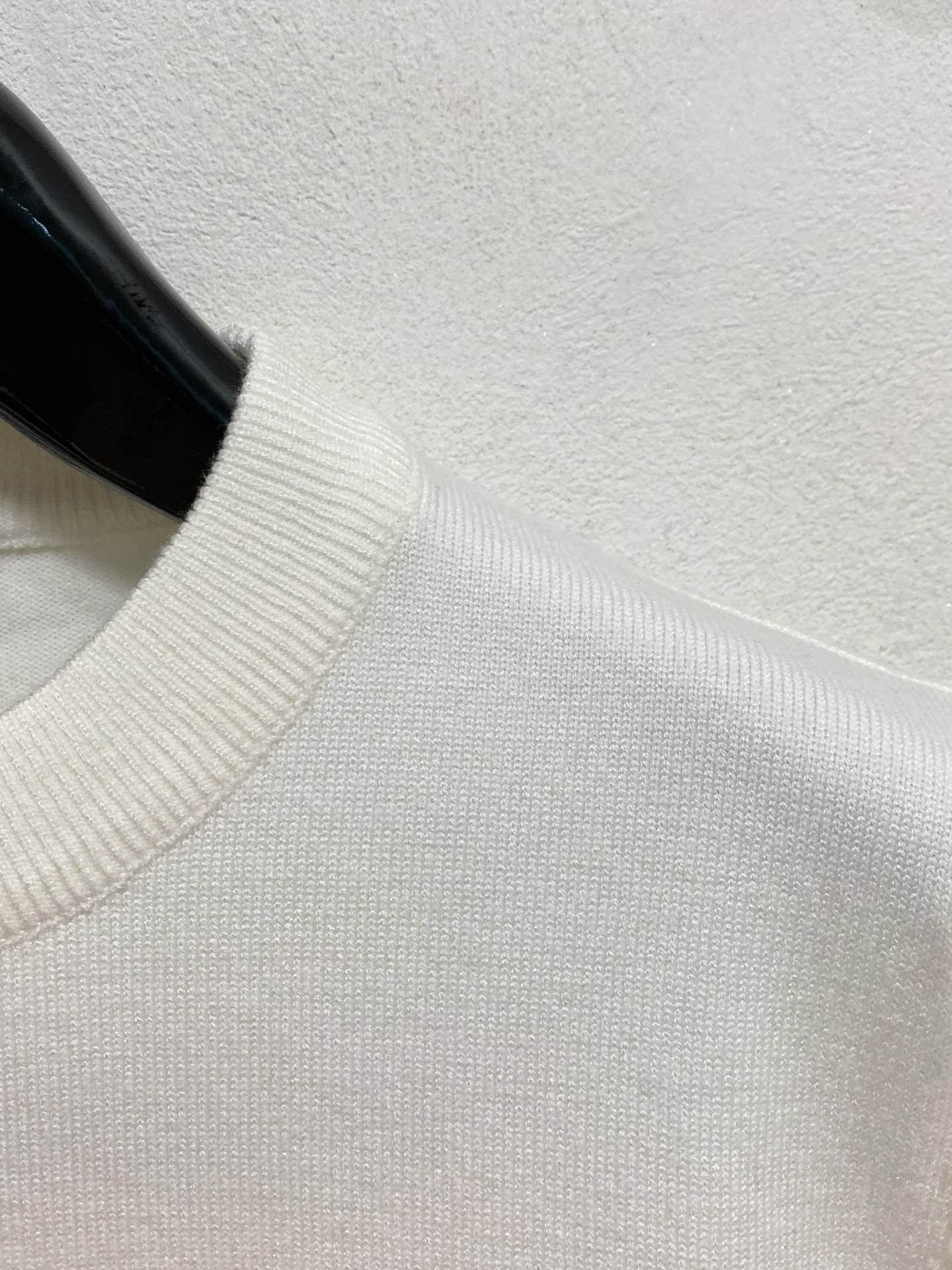 🌾 蒙口 2025新款 羊毛混纺 圆领 长袖 毛衣 羊毛衫 打底衫，高端版本！专柜定制面料 透气舒适度高