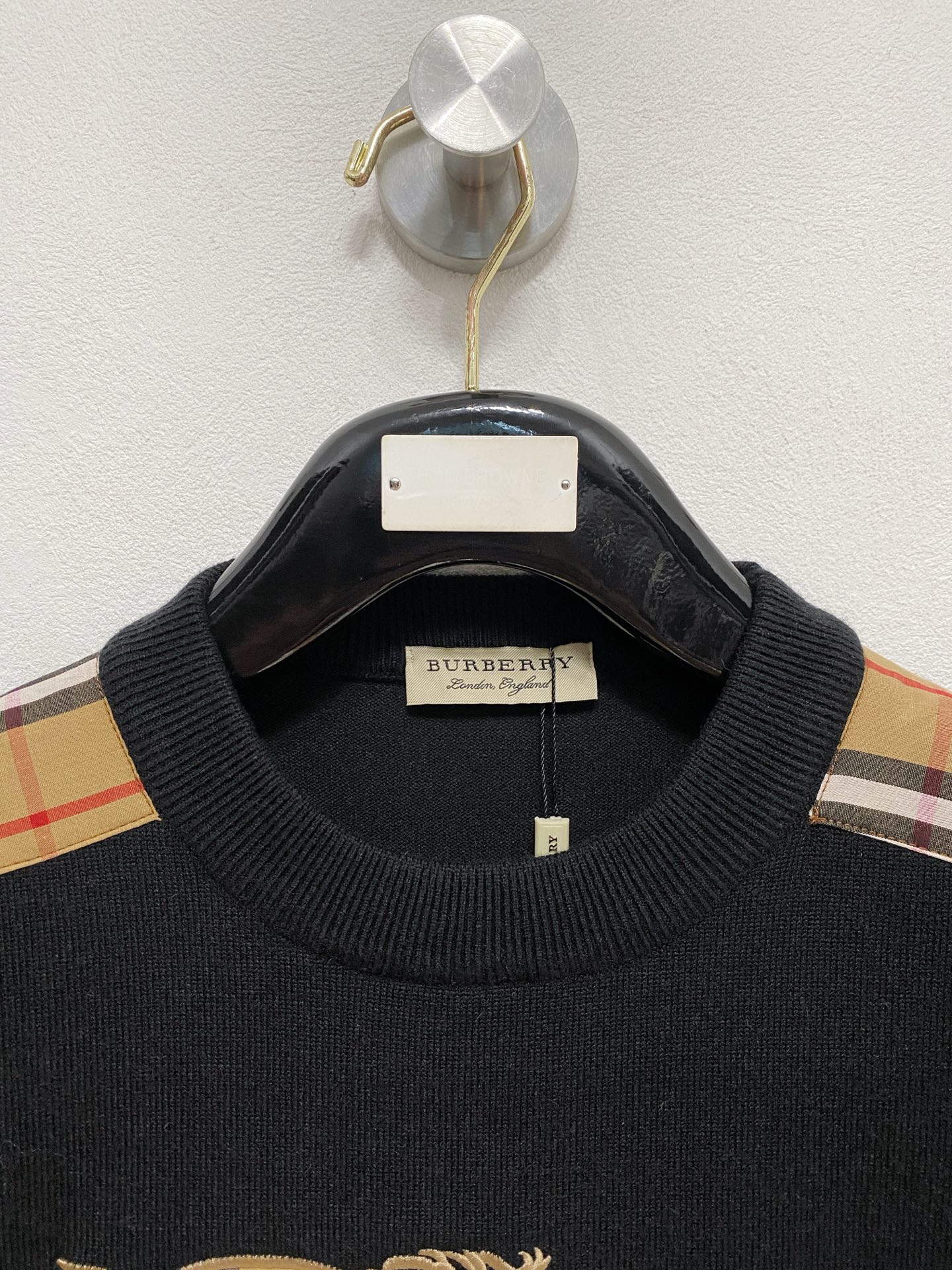 🌾 普拉达 2025新款 羊毛混纺 圆领 长袖 毛衣 羊毛衫 打底衫，高端版本！专柜定制面料 透气舒适度