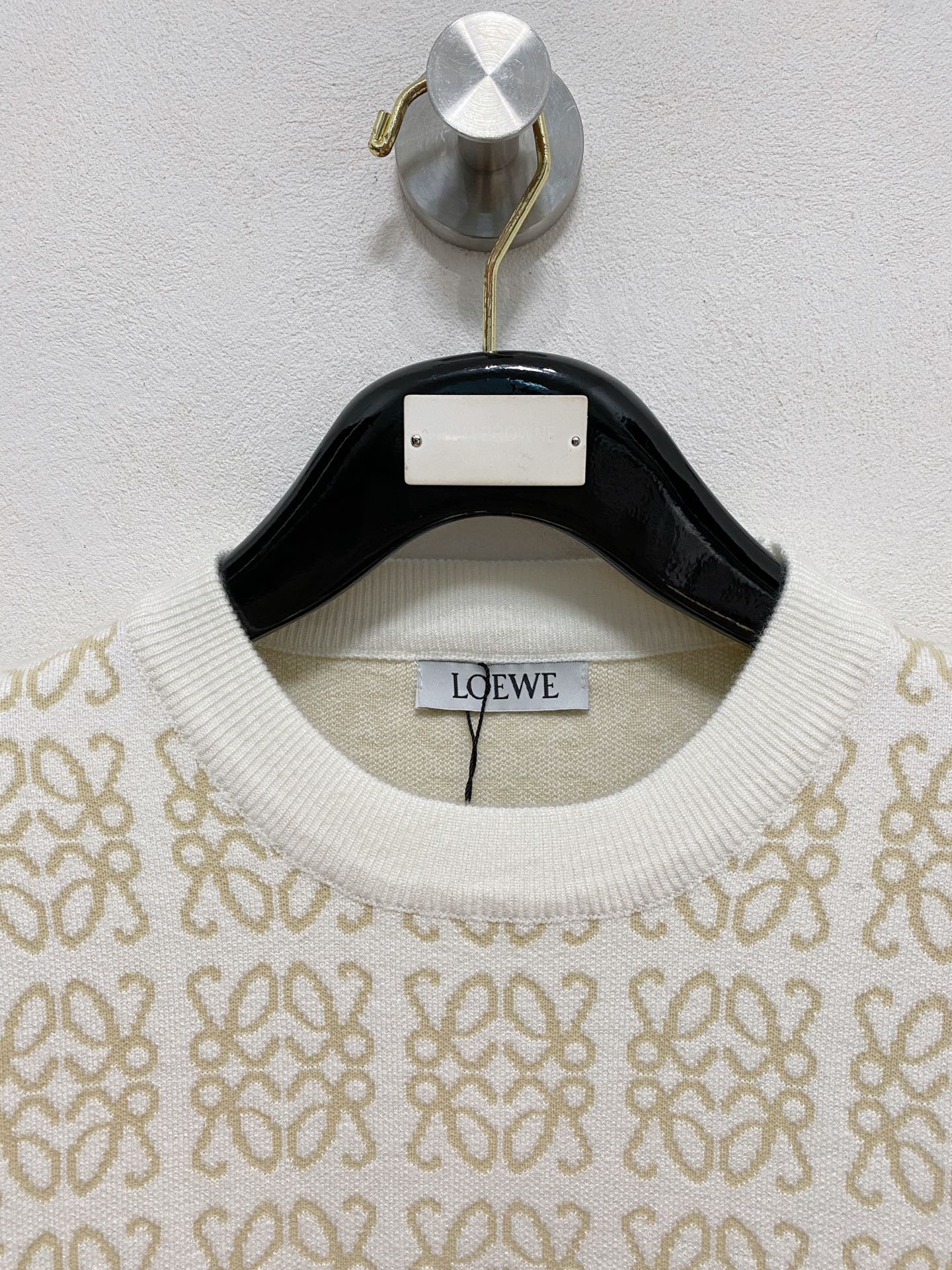 🌾 罗意威 2025新款 羊毛混纺 圆领 长袖 毛衣 羊毛衫 打底衫，高端版本！专柜定制面料 透气舒适度