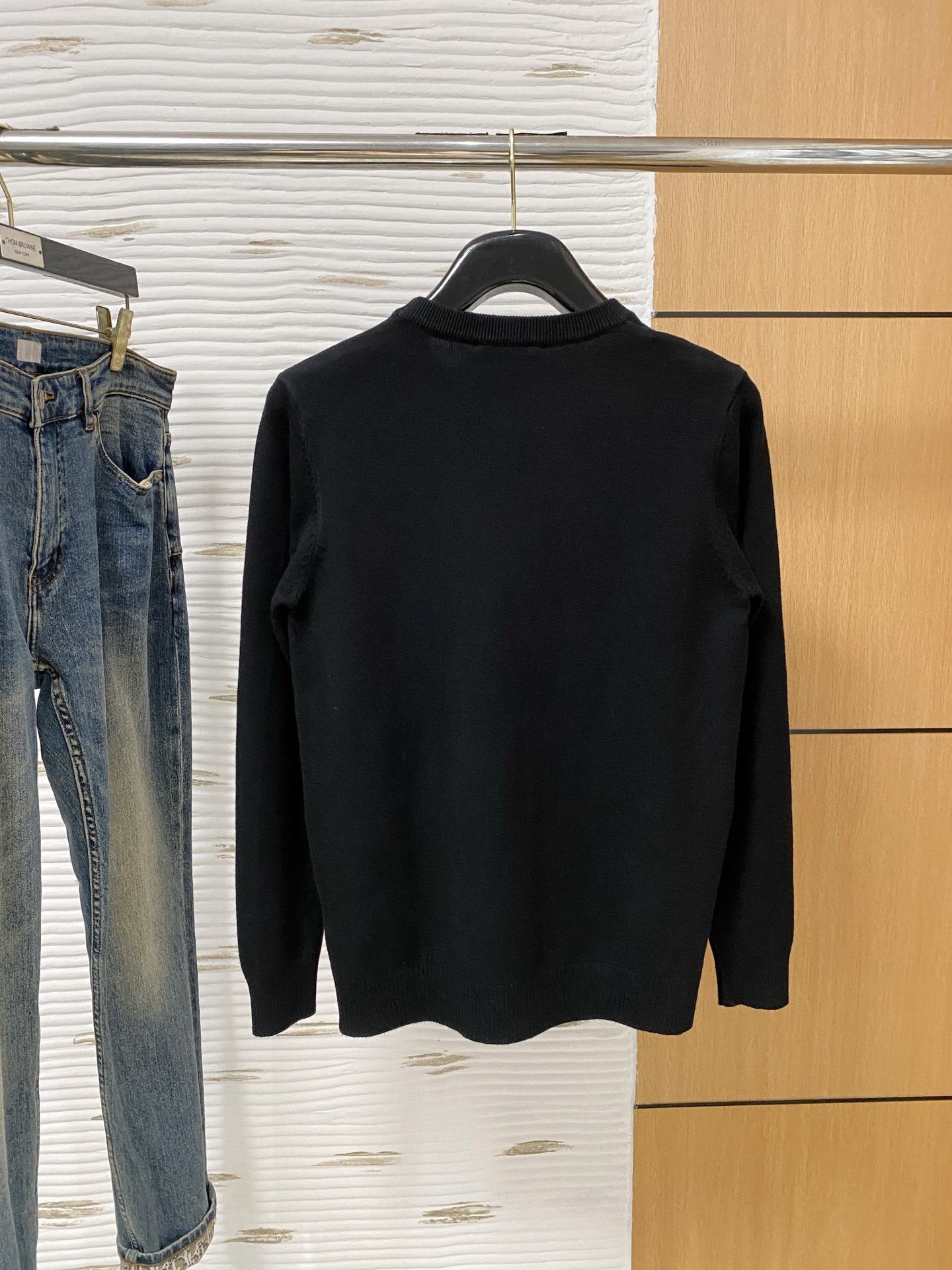 Gucci 2025 Fall/Winter Wool Blend Crew Neck Knit Sweater, Comfortable and Warm 10 i1757177570791 4833 0 5