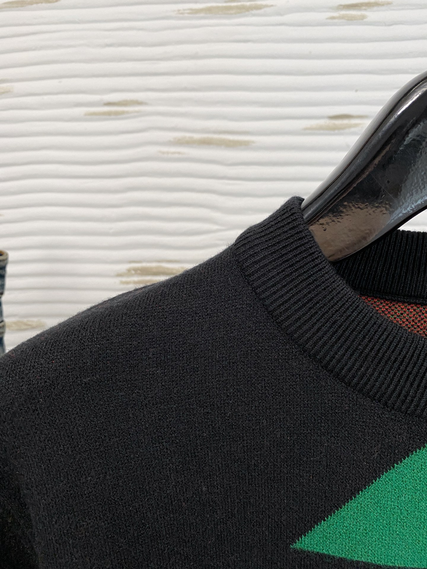 Gucci 2025 Fall/Winter Wool Blend Crew Neck Knit Sweater, Comfortable and Warm 4 i1757180082180 7602 0 2