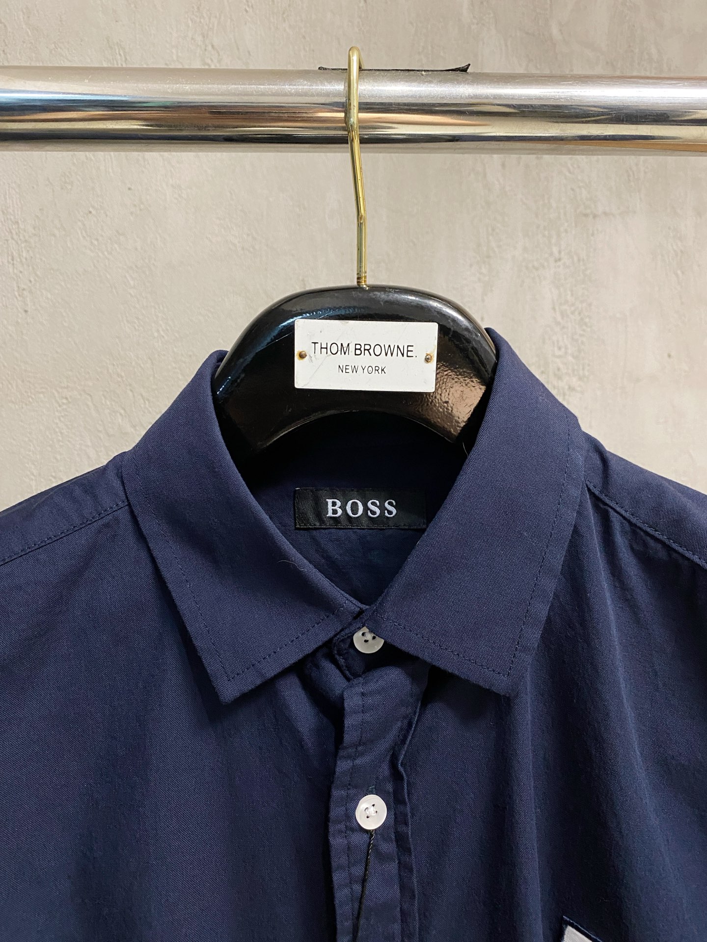 boss 2025ss春夏时尚大爆款短袖衬衫，贸易公司渠道货，品相完美如斯，属于入柜级别，可预见性的爆款