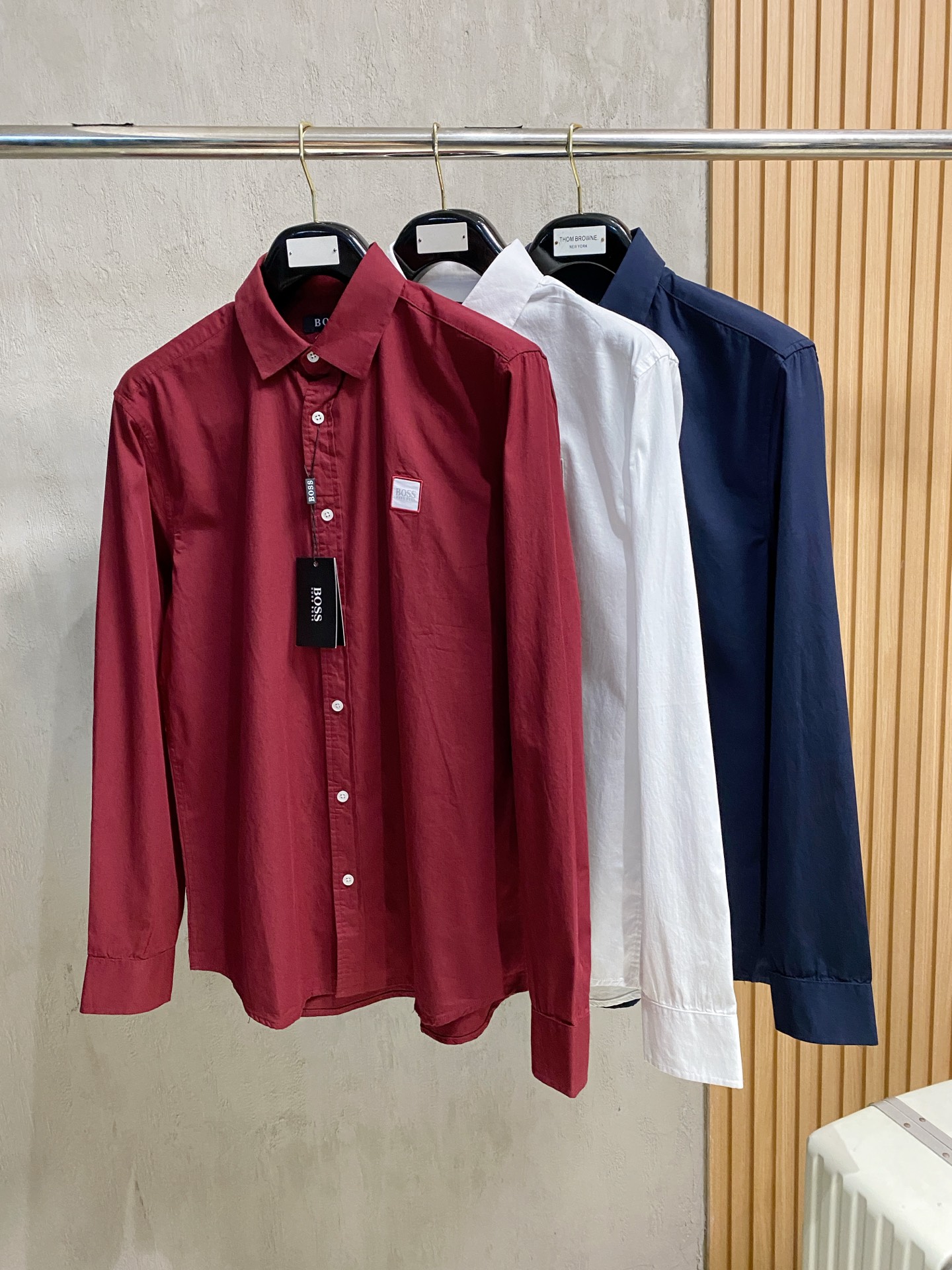 boss 2025ss春夏时尚大爆款短袖衬衫，贸易公司渠道货，品相完美如斯，属于入柜级别，可预见性的爆款