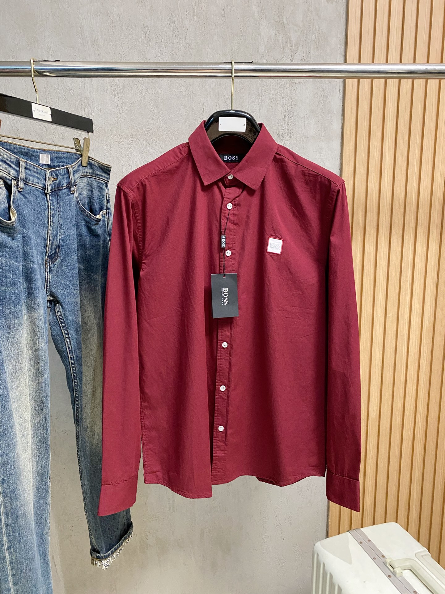 boss 2025ss春夏时尚大爆款短袖衬衫，贸易公司渠道货，品相完美如斯，属于入柜级别，可预见性的爆款