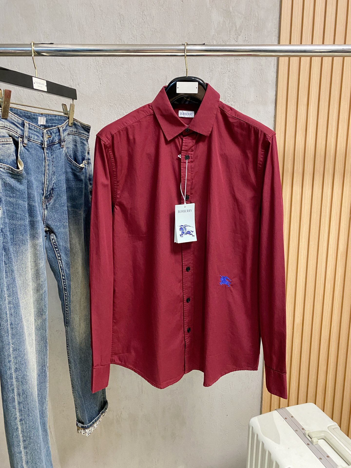 巴宝莉 2025ss春夏时尚大爆款短袖衬衫，贸易公司渠道货，品相完美如斯，属于入柜级别，可预见性的爆款，