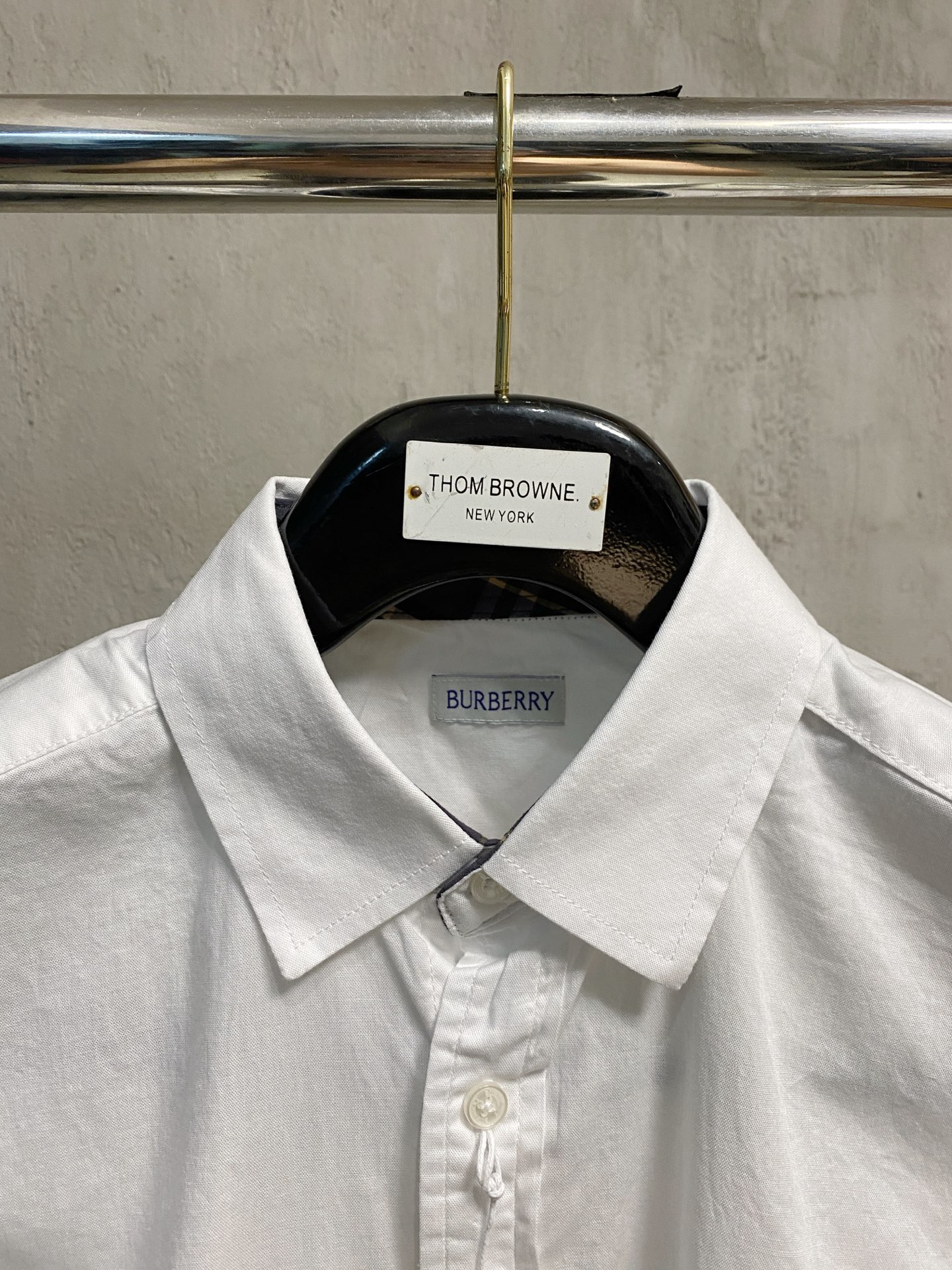 巴宝莉 2025ss春夏时尚大爆款短袖衬衫，贸易公司渠道货，品相完美如斯，属于入柜级别，可预见性的爆款，