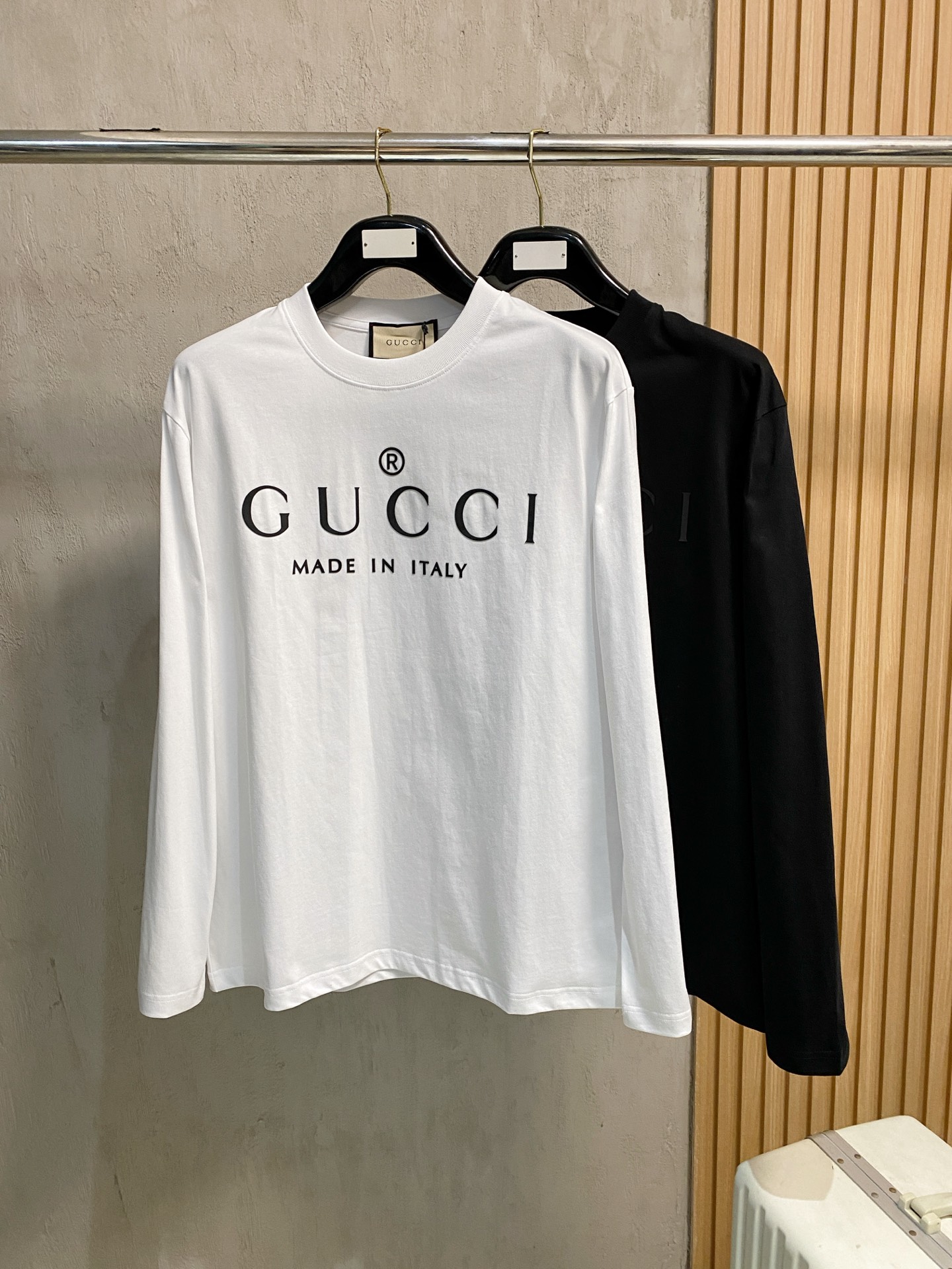 高版本 古驰 2025新款经典圆领长袖 时尚百搭经典元素打造精致工艺专柜面料，顶级元素融合打造，经典短袖