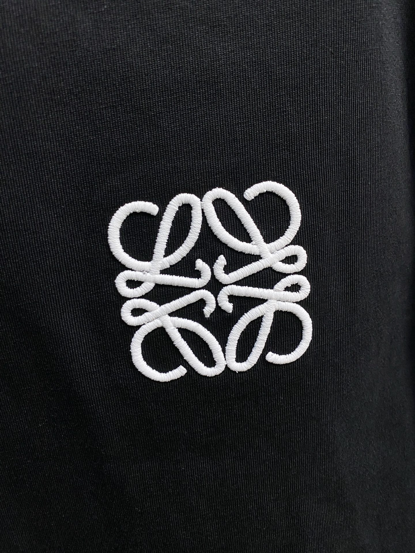 高版本 罗意威 2025新款经典圆领长袖 时尚百搭经典元素打造精致工艺专柜面料，顶级元素融合打造，经典短