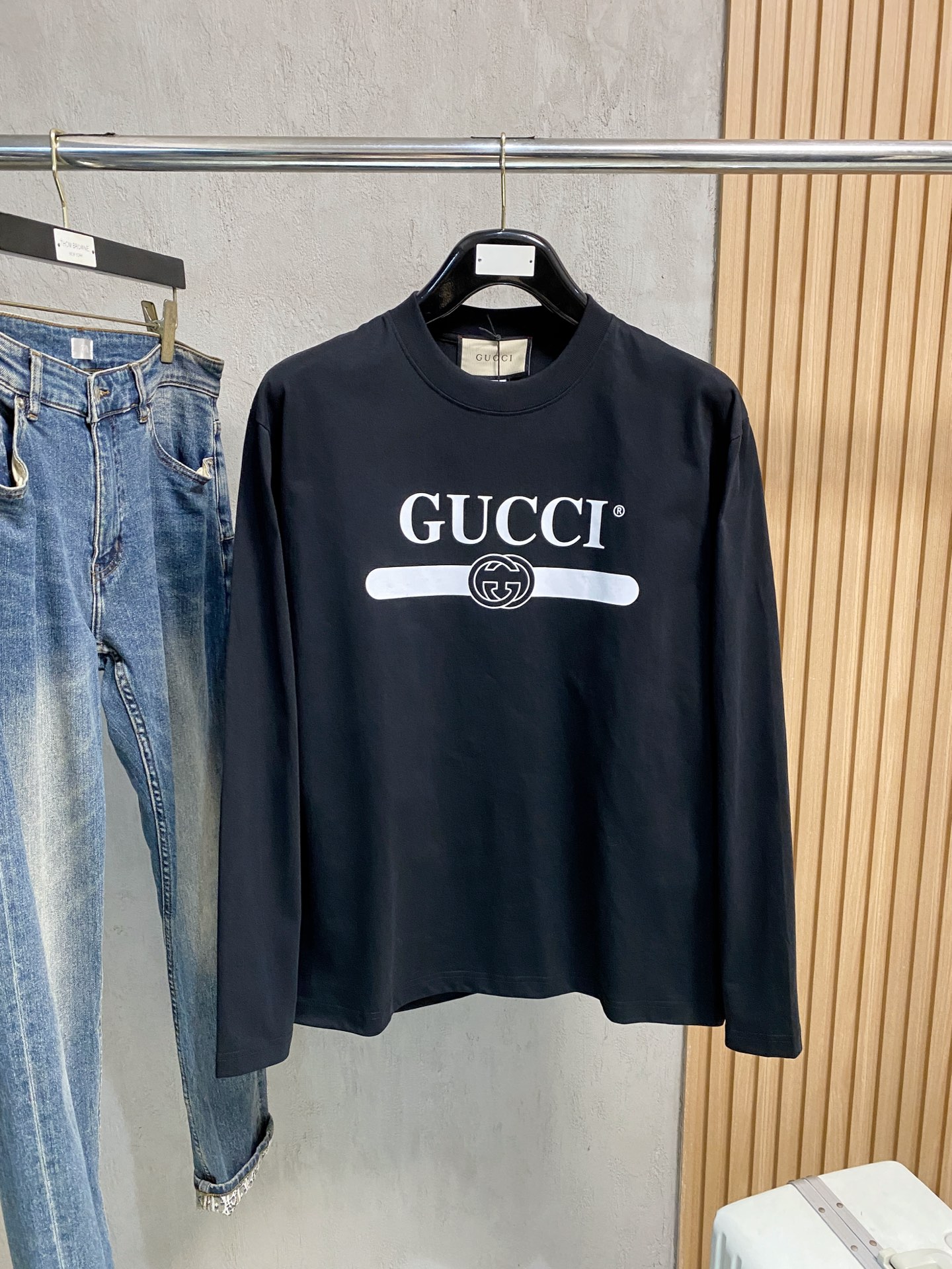 高版本 古驰 2025新款经典圆领长袖 时尚百搭经典元素打造精致工艺专柜面料，顶级元素融合打造，经典短袖