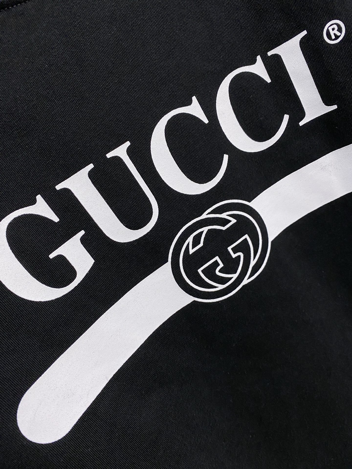 高版本 古驰 2025新款经典圆领长袖 时尚百搭经典元素打造精致工艺专柜面料，顶级元素融合打造，经典短袖