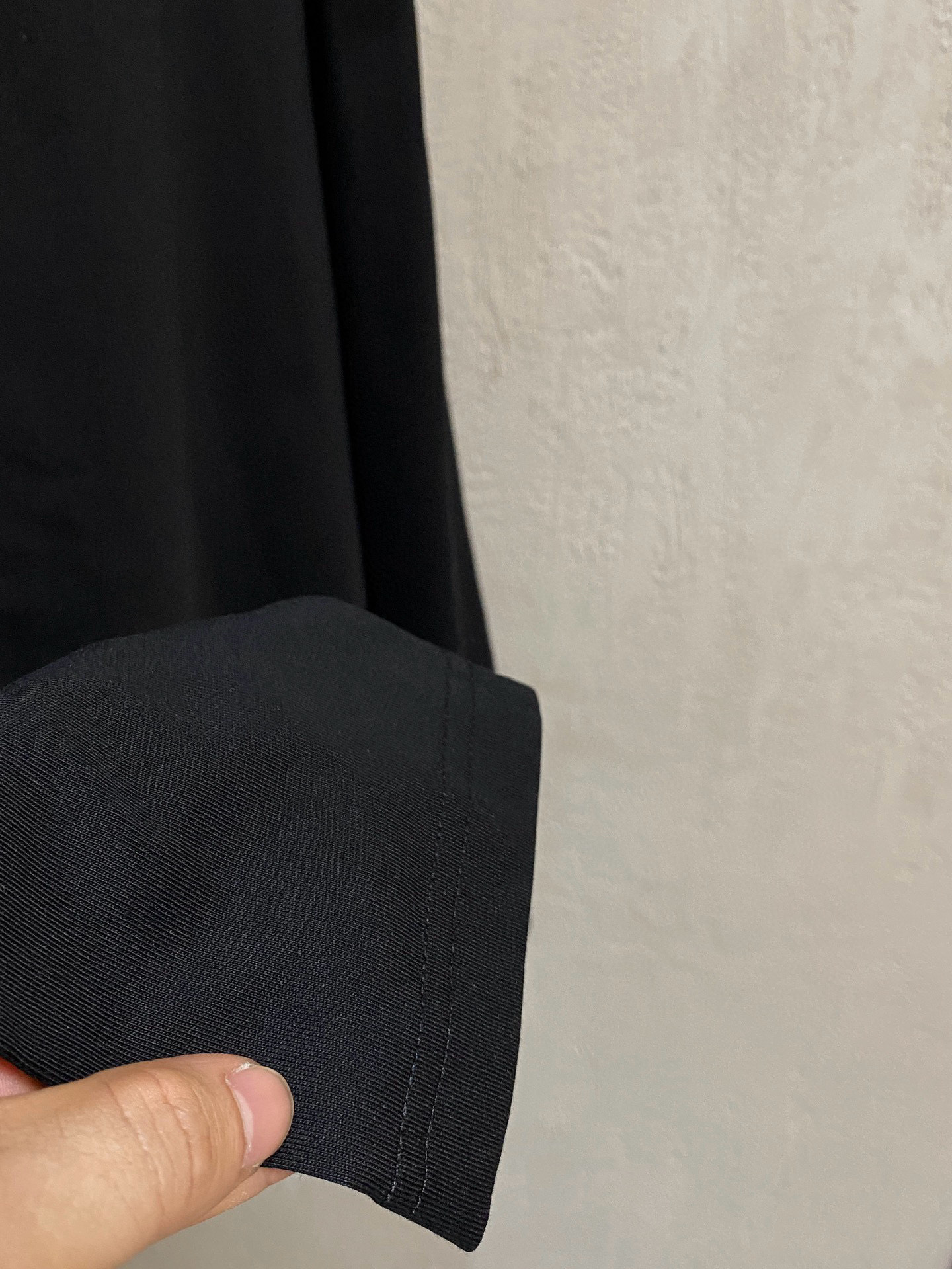 高版本 古驰 2025新款经典圆领长袖 时尚百搭经典元素打造精致工艺专柜面料，顶级元素融合打造，经典短袖