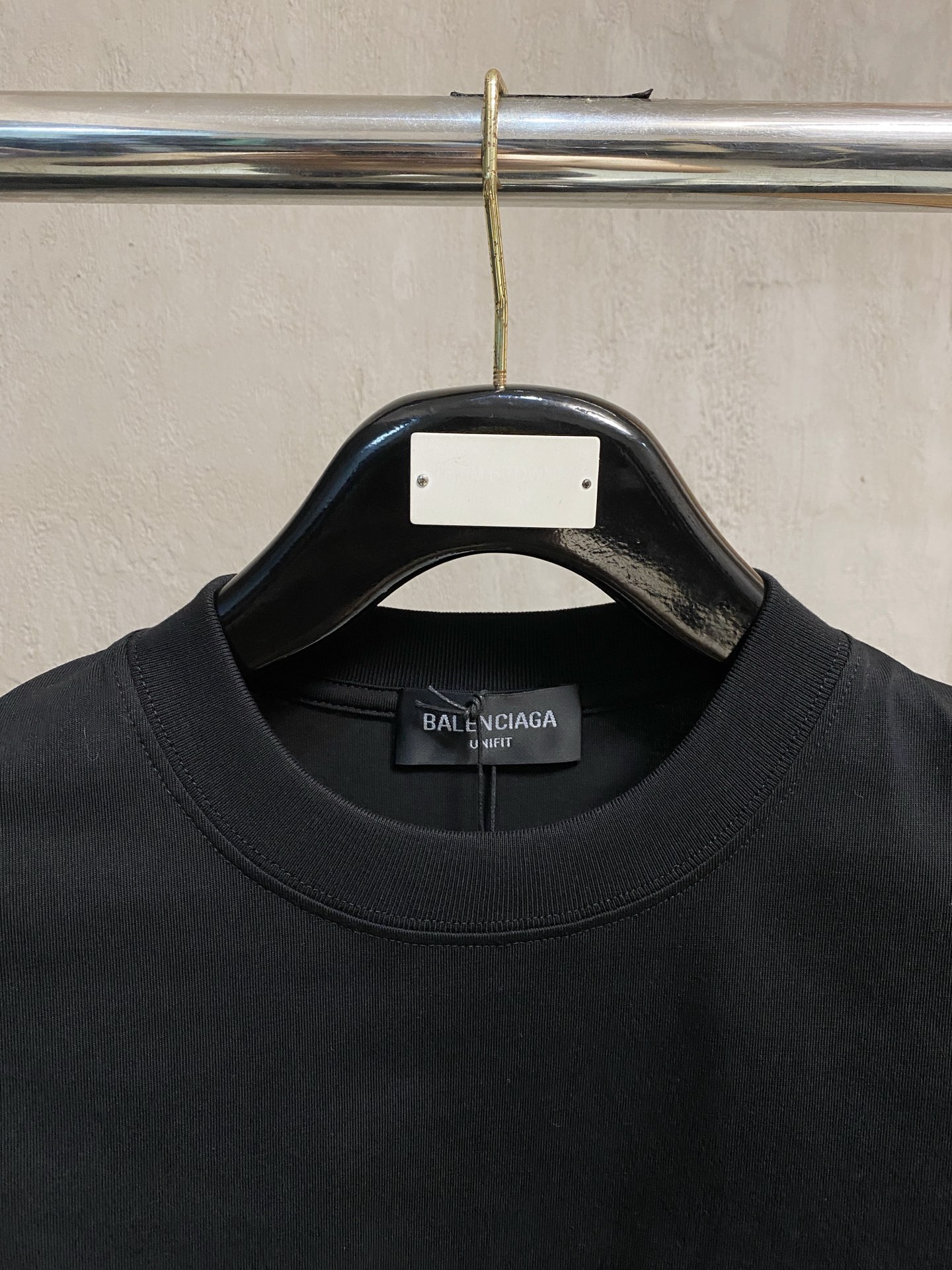 高版本 巴黎 2025新款经典圆领长袖 时尚百搭经典元素打造精致工艺专柜面料，顶级元素融合打造，经典短袖