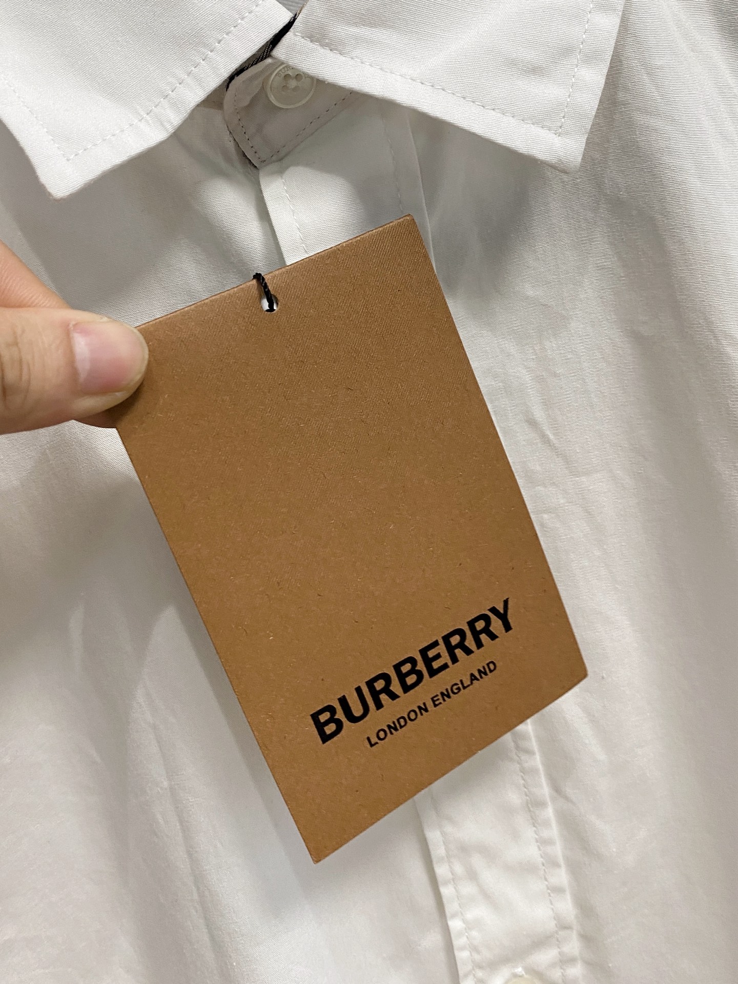 巴宝莉 2025ss春夏时尚大爆款短袖衬衫，贸易公司渠道货，品相完美如斯，属于入柜级别，可预见性的爆款，