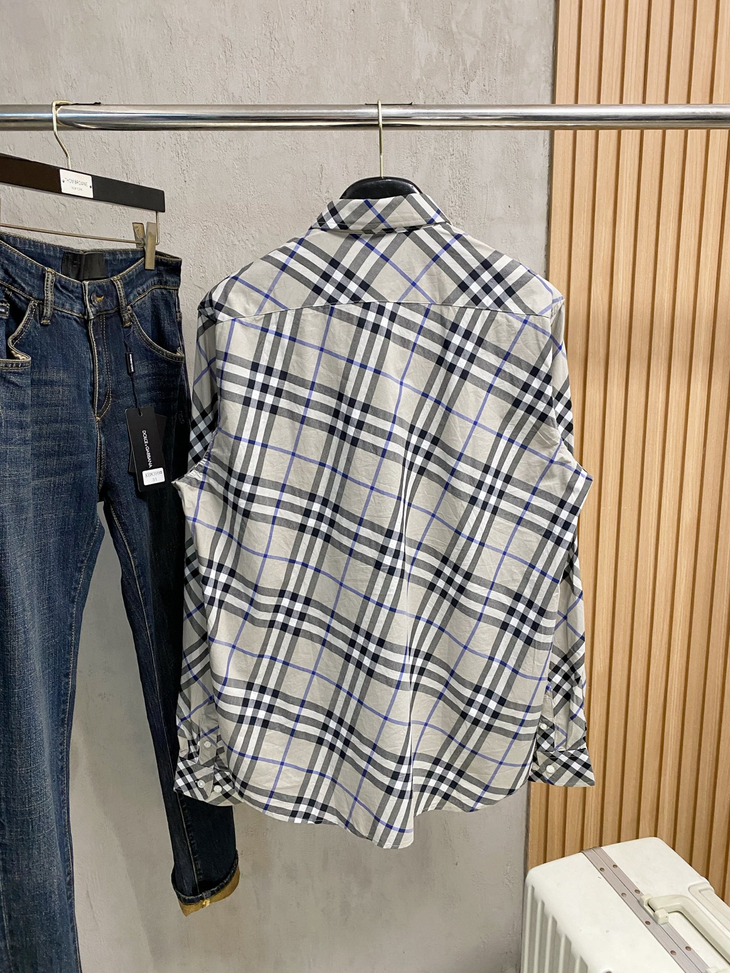 巴宝莉 2025ss春夏时尚大爆款短袖衬衫，贸易公司渠道货，品相完美如斯，属于入柜级别，可预见性的爆款，