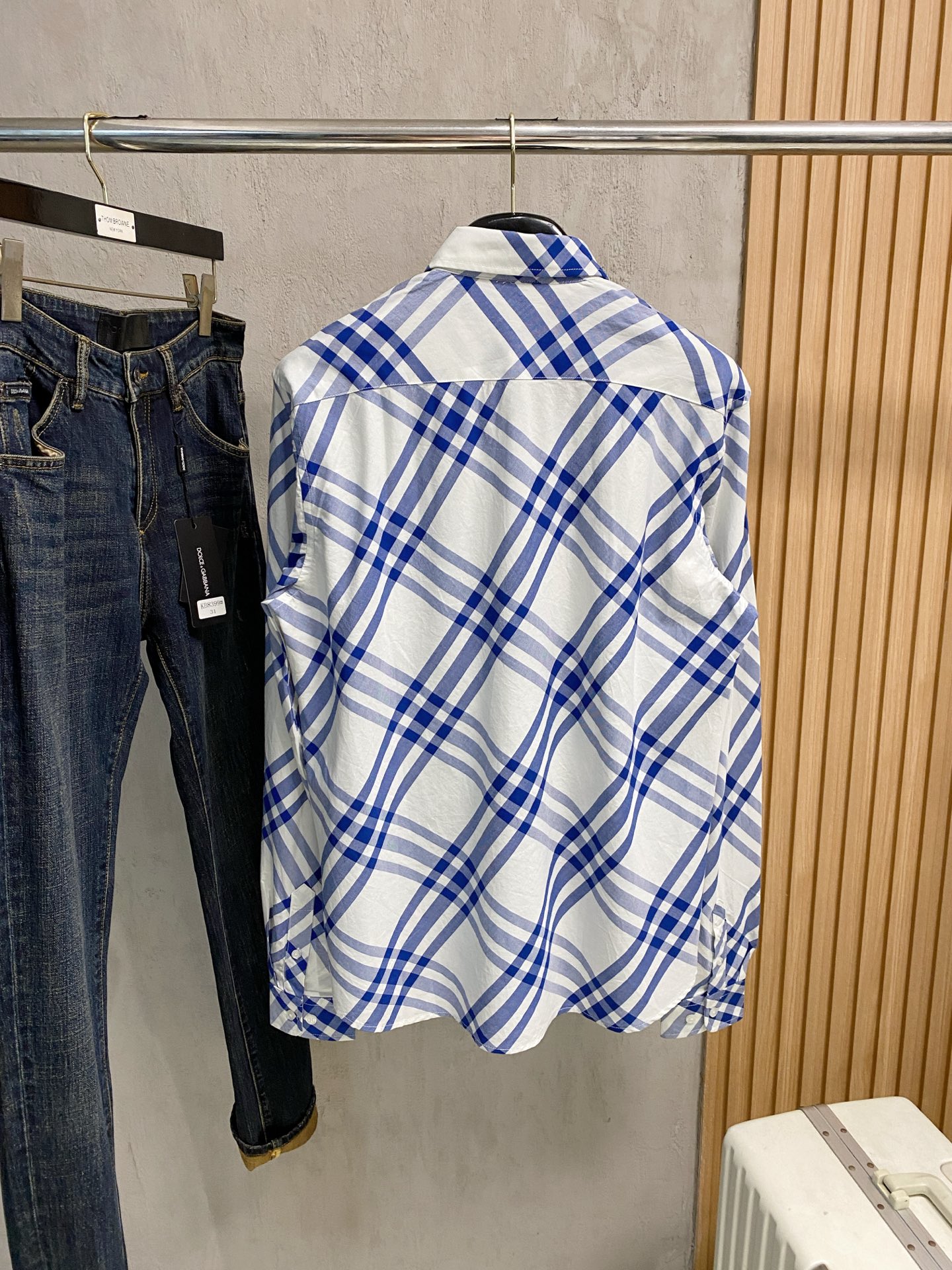 巴宝莉 2025ss春夏时尚大爆款短袖衬衫，贸易公司渠道货，品相完美如斯，属于入柜级别，可预见性的爆款，