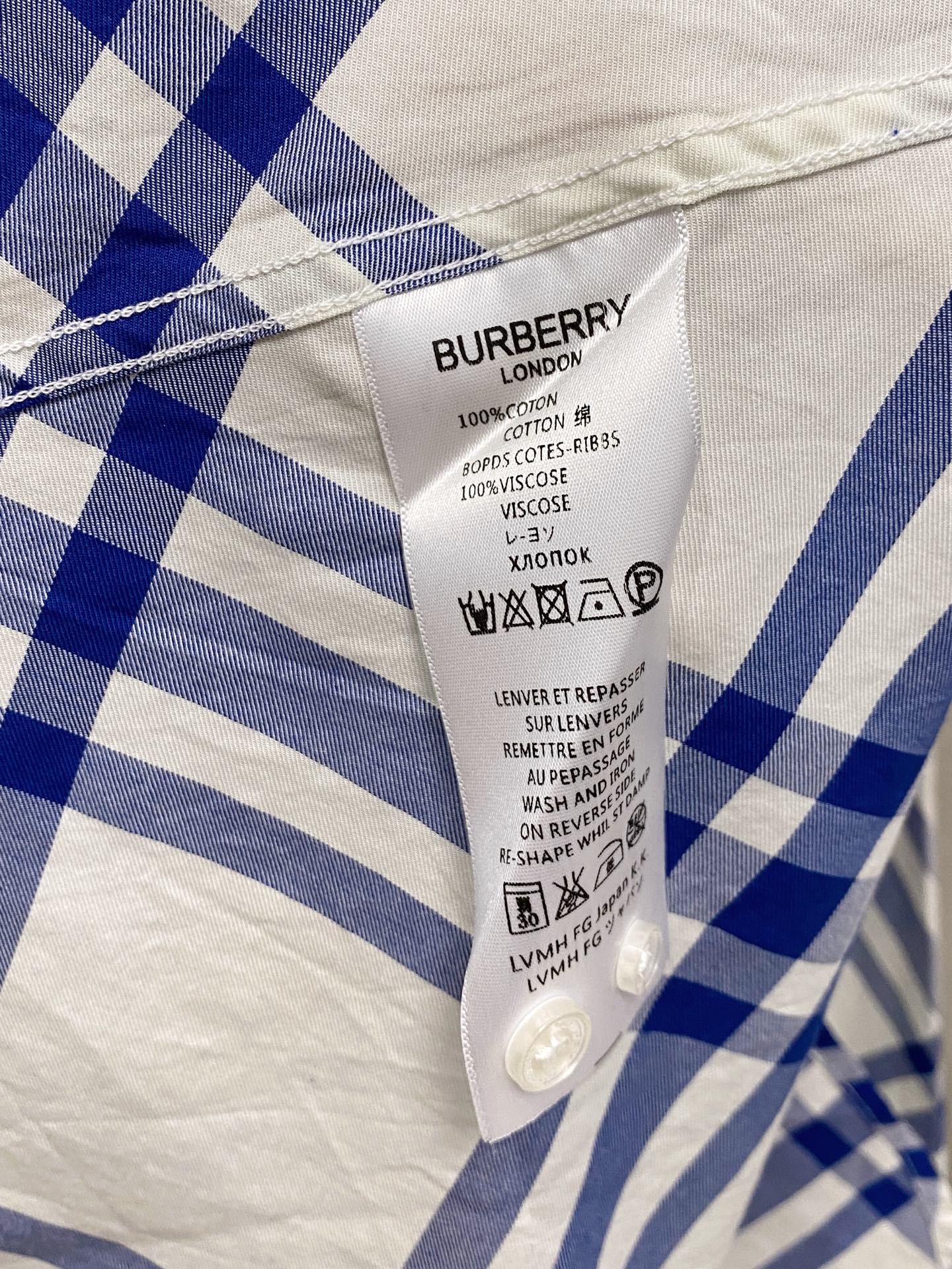 巴宝莉 2025ss春夏时尚大爆款短袖衬衫，贸易公司渠道货，品相完美如斯，属于入柜级别，可预见性的爆款，