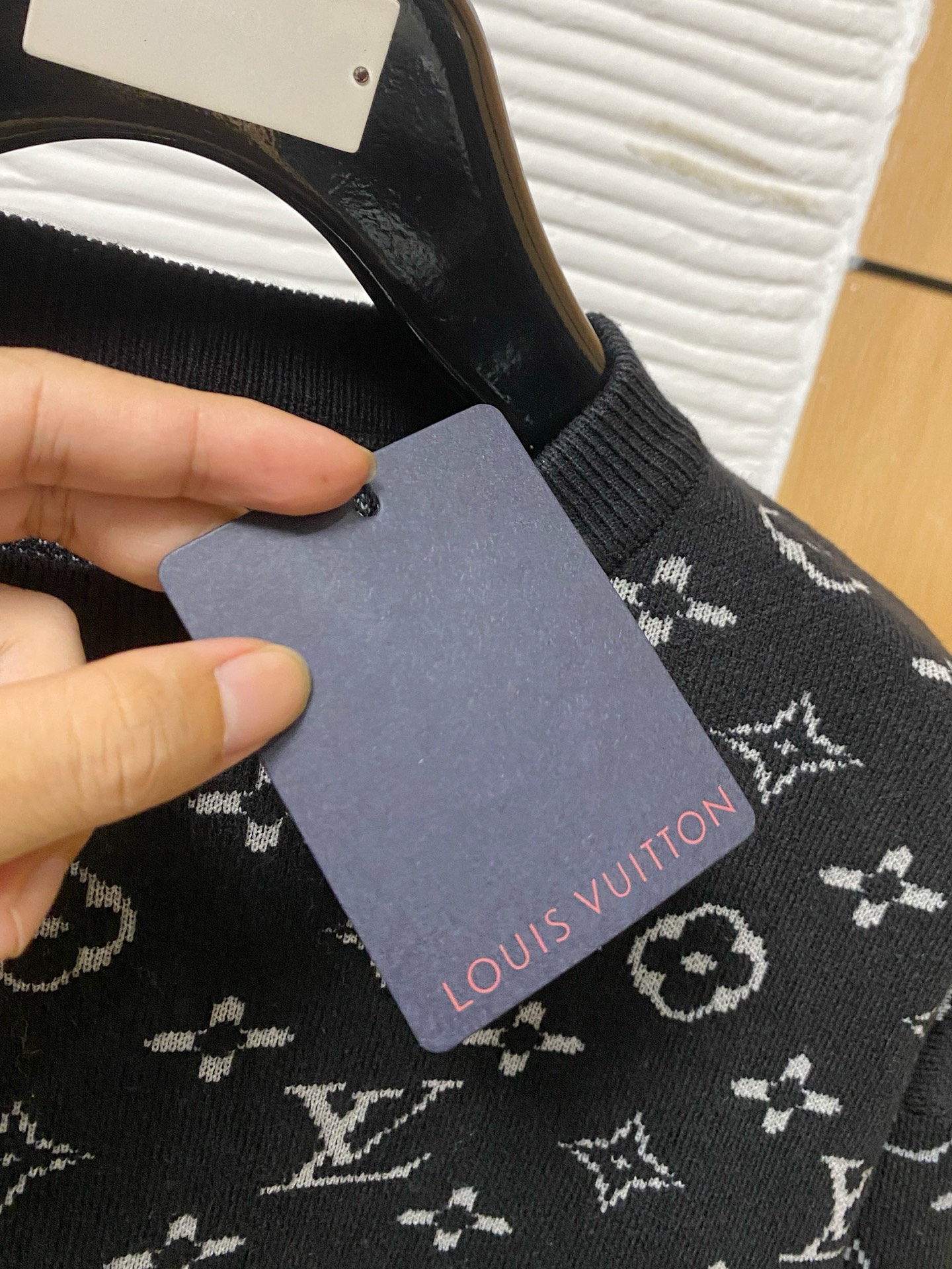 Louis Vuitton Wool Blend Crew Neck Sweater - Cozy & Stylish Knitwear 6 i1757338582350 9075 0 4