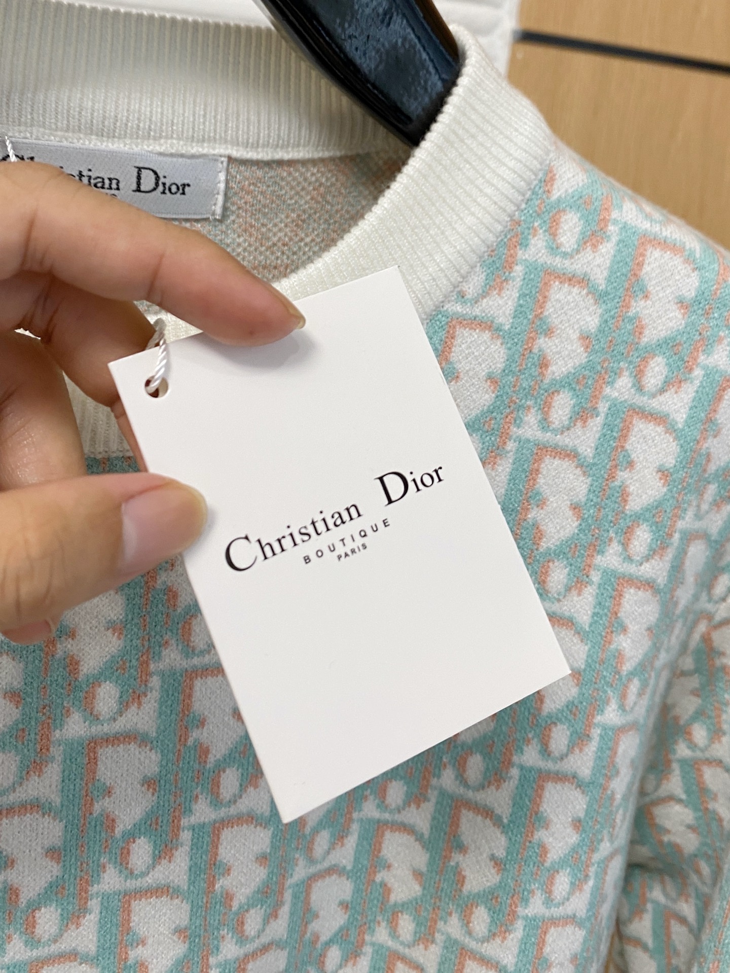 Dior 2025 Fall/Winter Wool Blend Crew Neck Knit Sweater, Comfortable & Warm 5 i1757338732902 9249 0 3