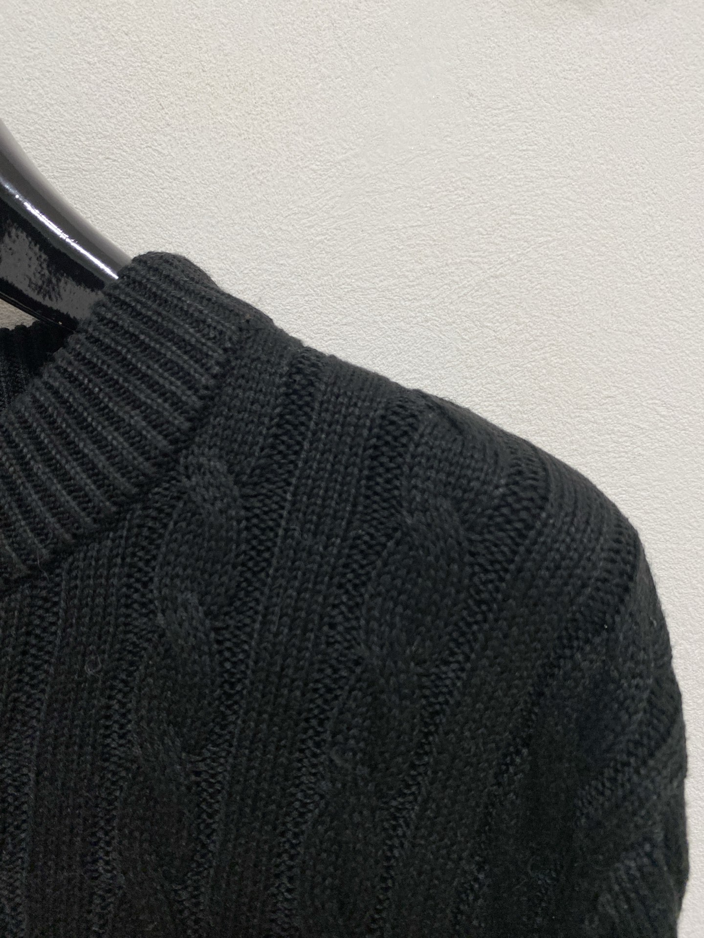 🌾 蒙口 2025新款 羊毛混纺 圆领 长袖 毛衣 羊毛衫 打底衫，高端版本！专柜定制面料 透气舒适度高