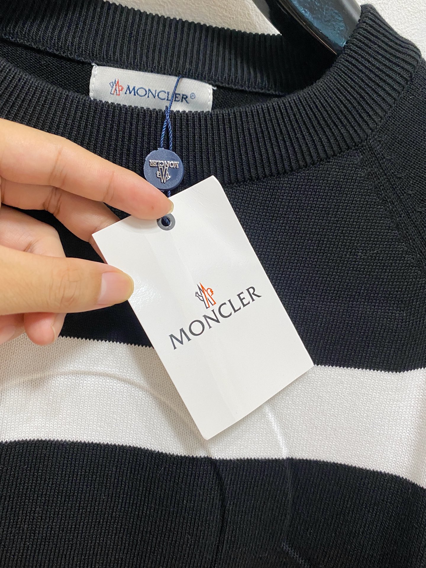 🌾 蒙口 2025新款 羊毛混纺 圆领 长袖 毛衣 羊毛衫 打底衫，高端版本！专柜定制面料 透气舒适度高