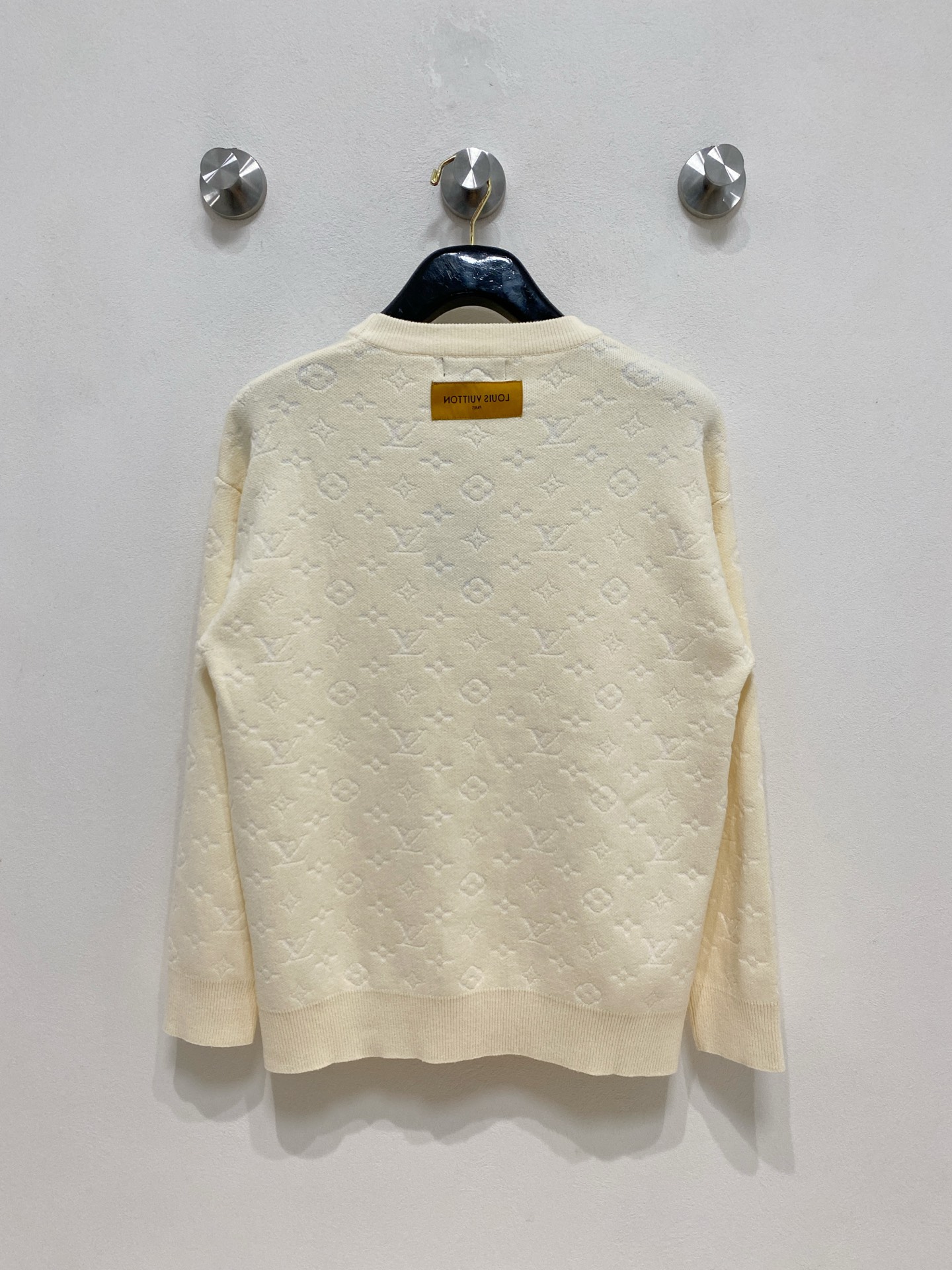 🌾 LV 2025新款 羊毛混纺 圆领 长袖 毛衣 羊毛衫 打底衫，高端版本！专柜定制面料 透气舒适度高