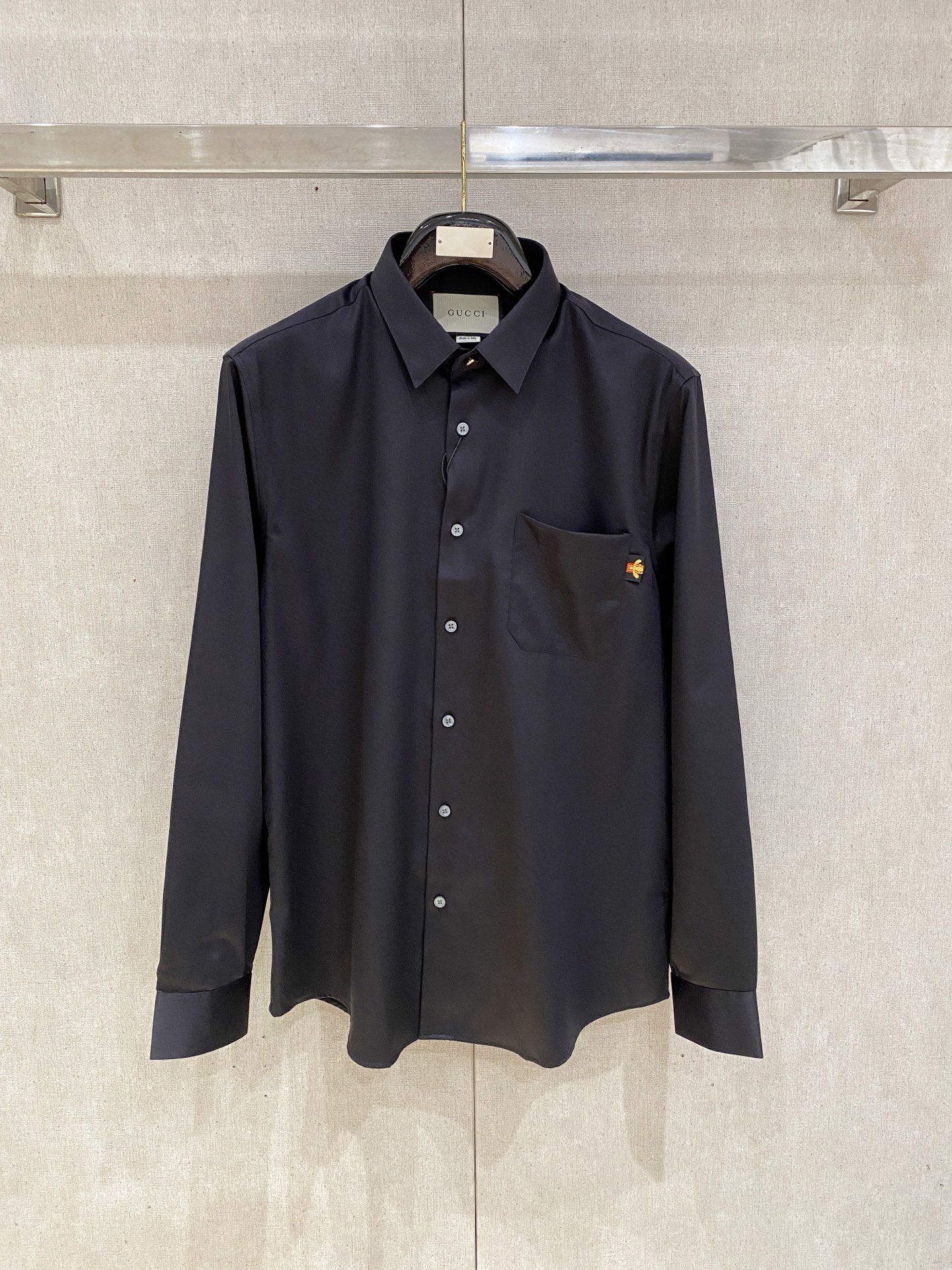 🌾退换🔥 强势上新，新款不断！！！新款衬衫，高级面料高级做工，顶级品质！！！S一XXLS穿125左右m穿