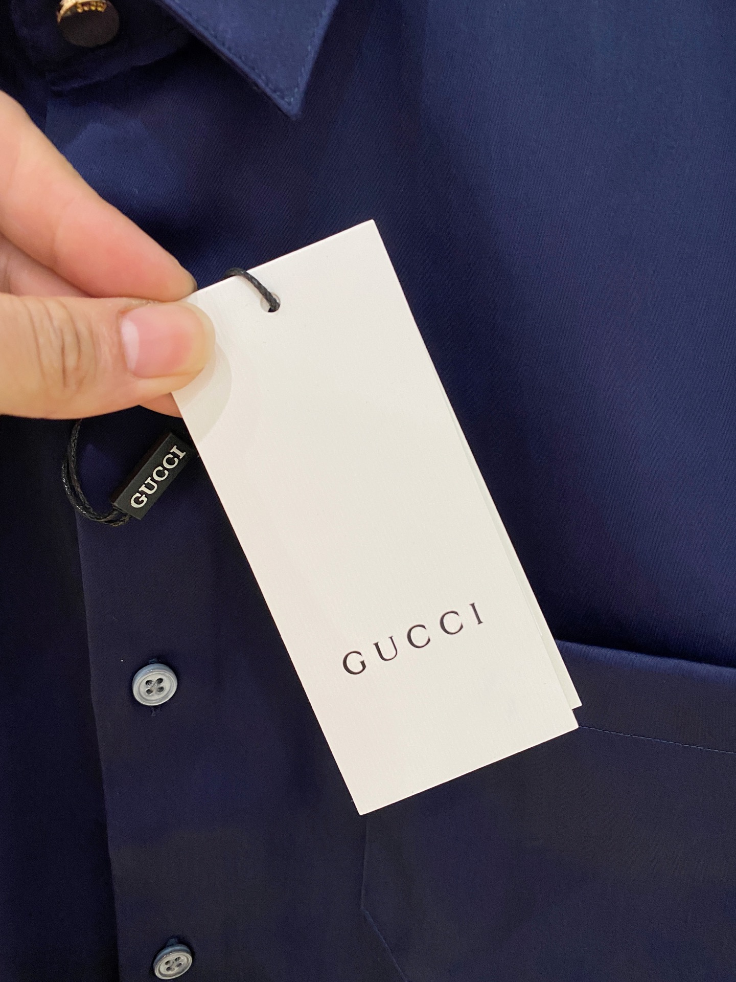 🌾退换🔥 强势上新，新款不断！！！新款衬衫，高级面料高级做工，顶级品质！！！S一XXLS穿125左右m穿