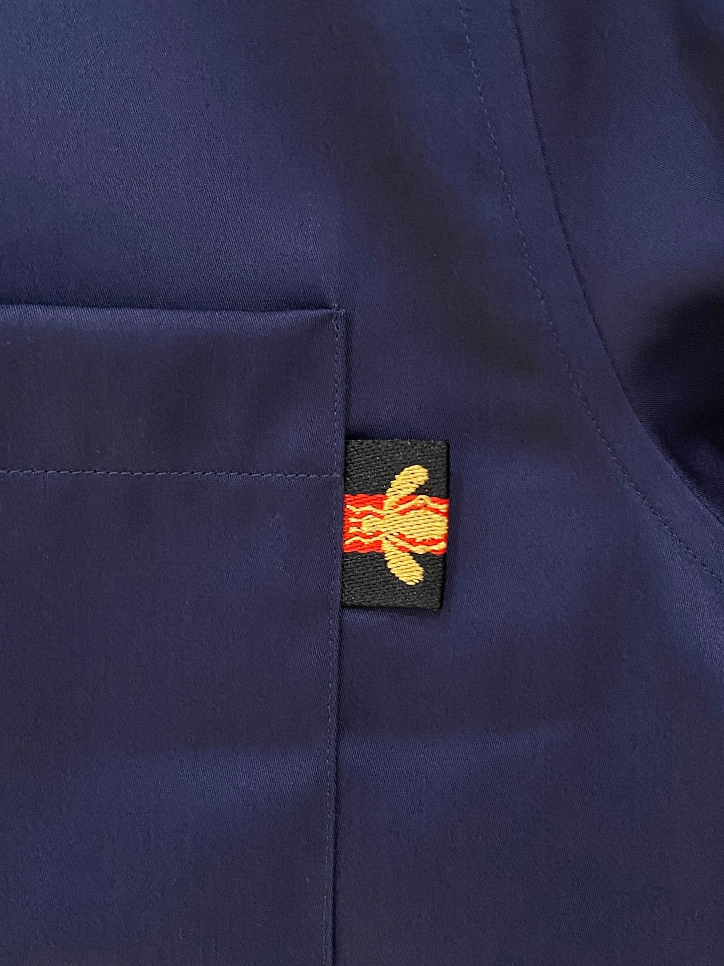 🌾退换🔥 强势上新，新款不断！！！新款衬衫，高级面料高级做工，顶级品质！！！S一XXLS穿125左右m穿